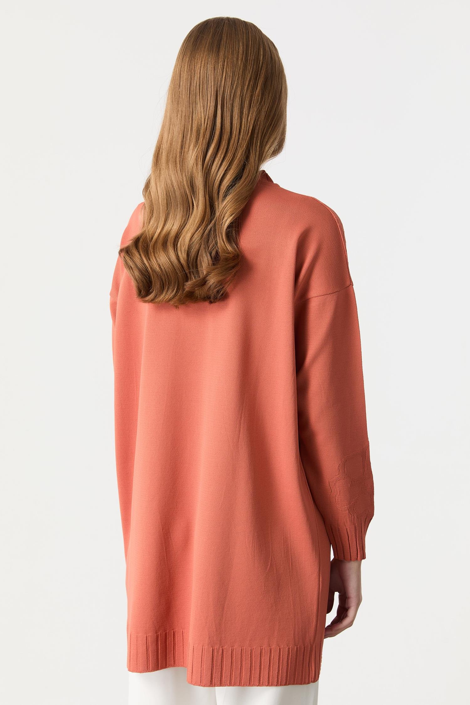 Kabartma Çiçek Desenli Triko Tunik-ŞEFTALİ