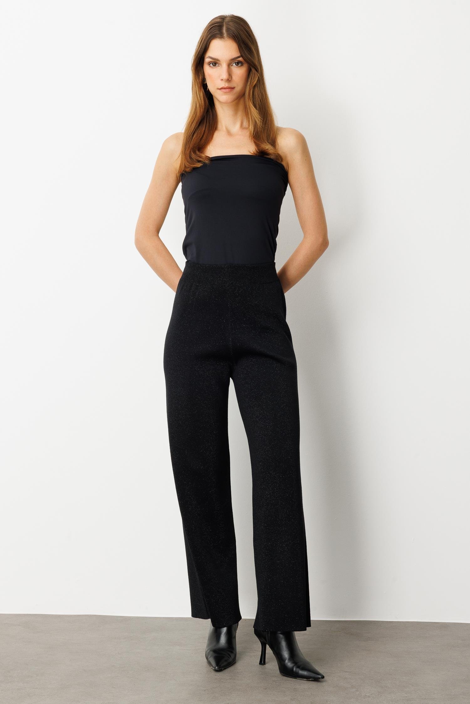 Kapüşon Detay Simli Triko Takım-SİYAH