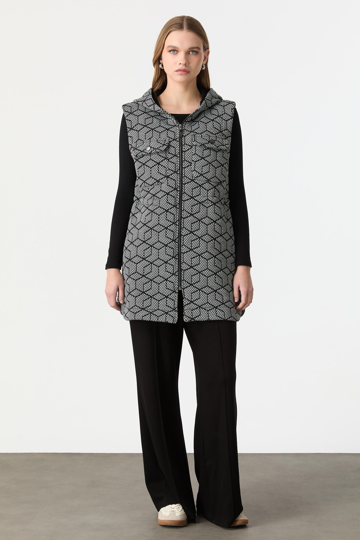 Kapüşon Detaylı Örme Yelek-SİYAH