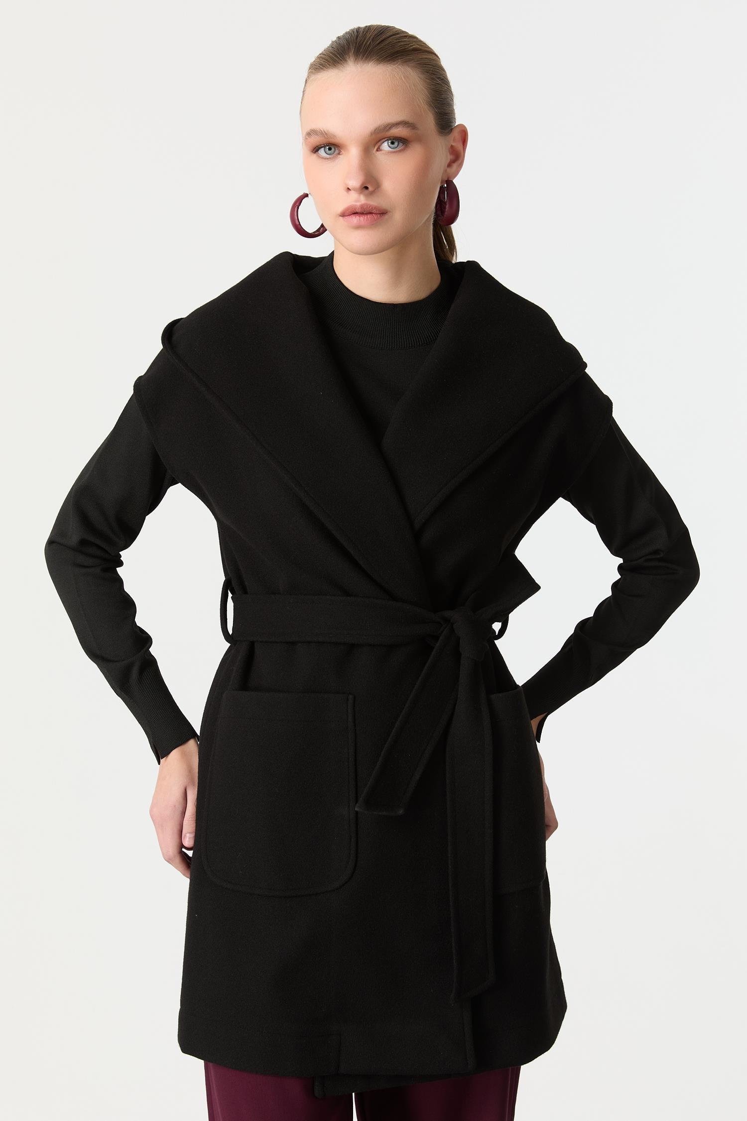 Kapüşonlu Kaşe Yelek-SİYAH