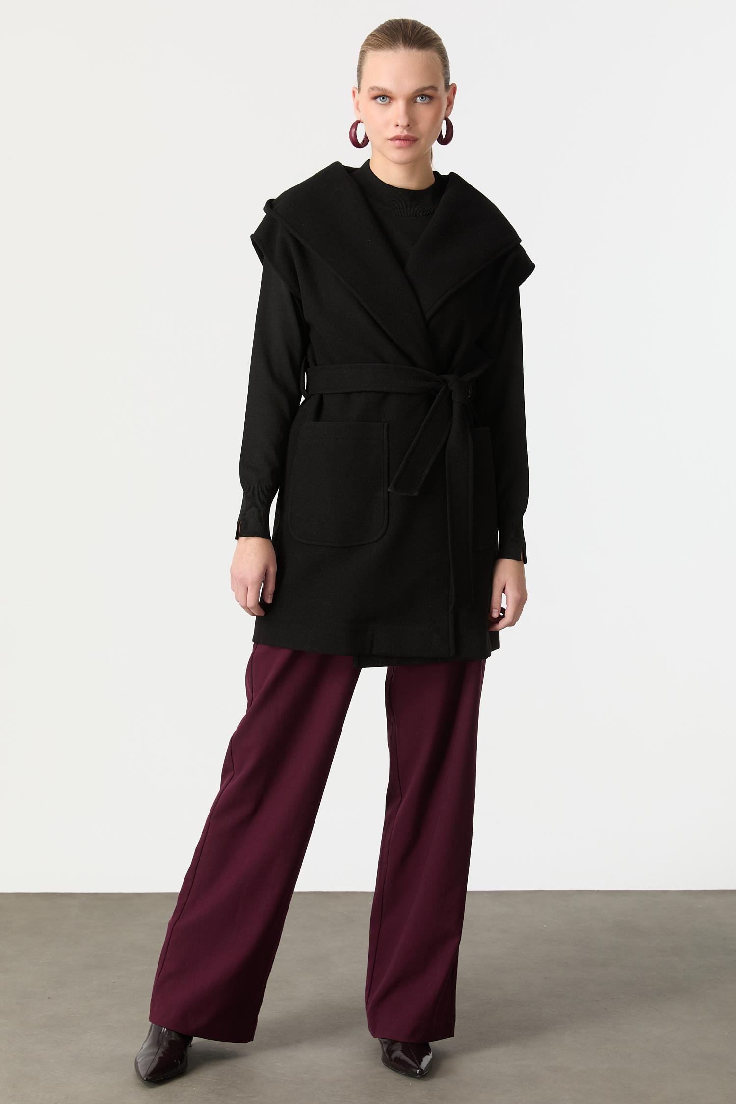 Kapüşonlu Kaşe Yelek-SİYAH