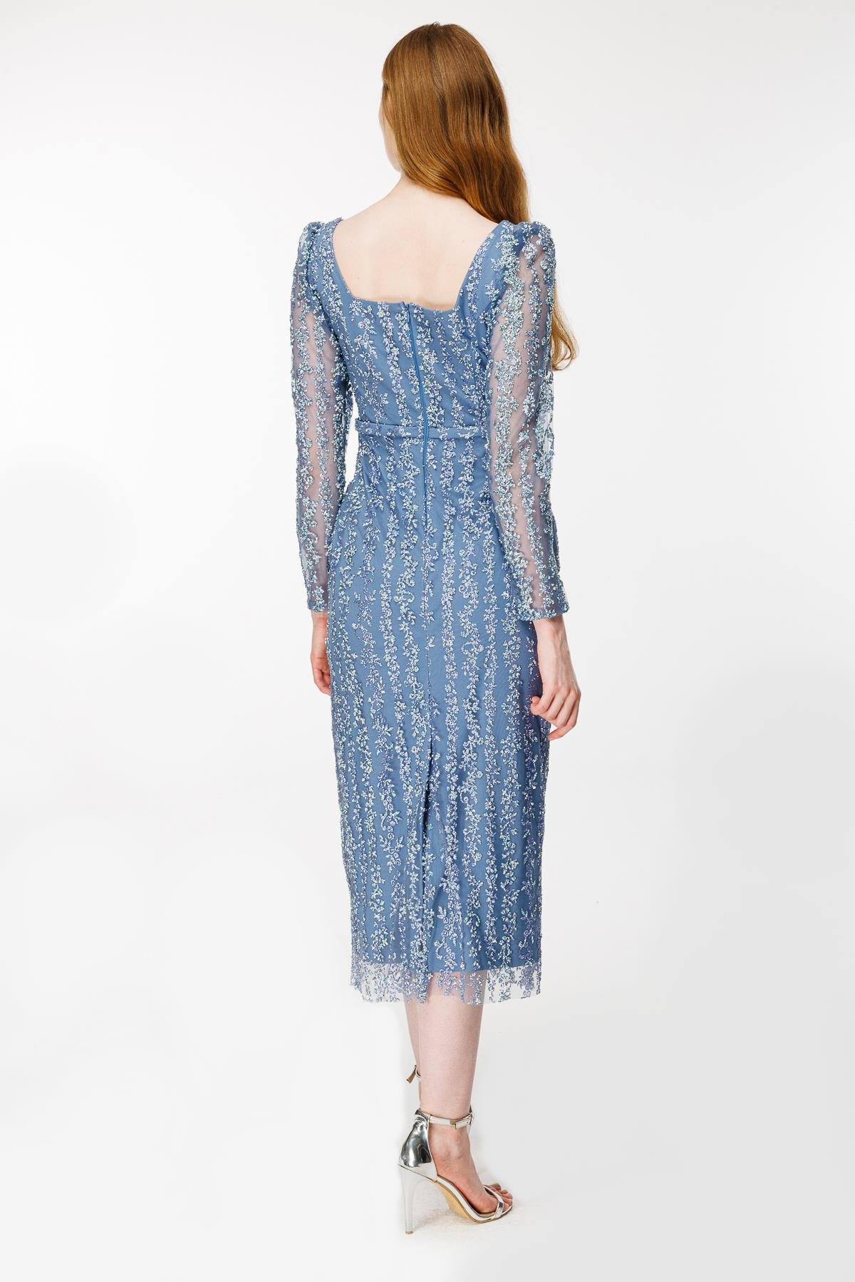 Kare Yaka İşlemeli Kalem Abiye - AMETİS