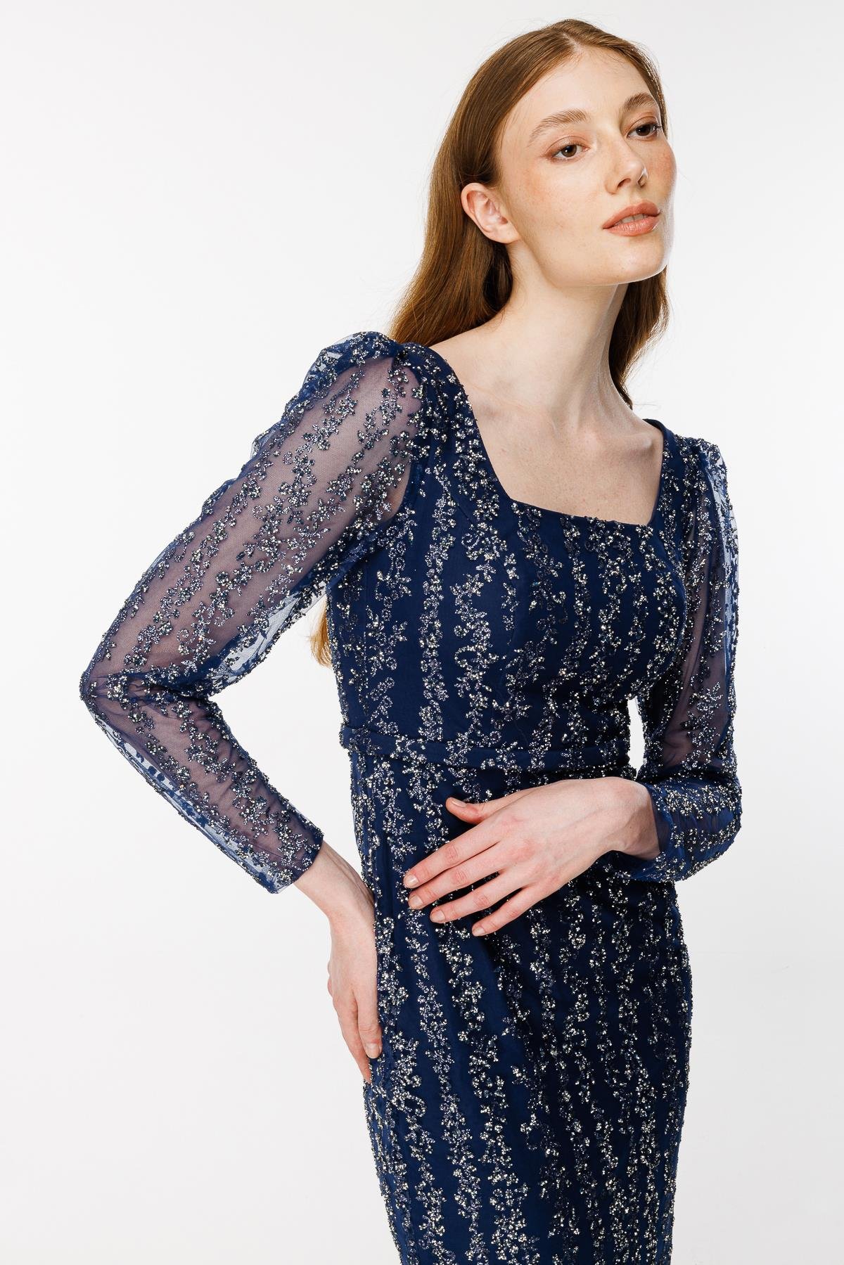 Kare Yaka İşlemeli Kalem Abiye - LACI