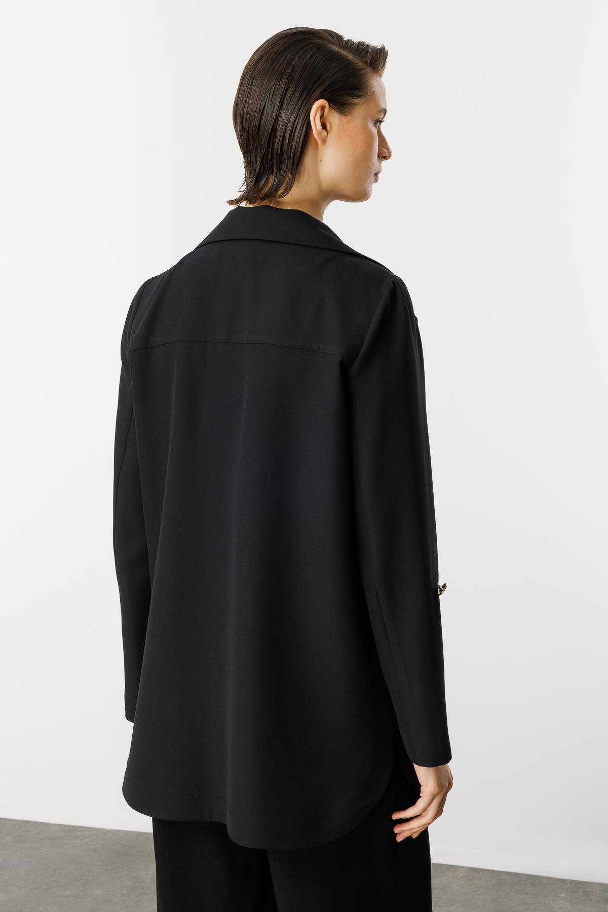 Katlanabilir Kol Detaylı Uzun Ceket-SİYAH