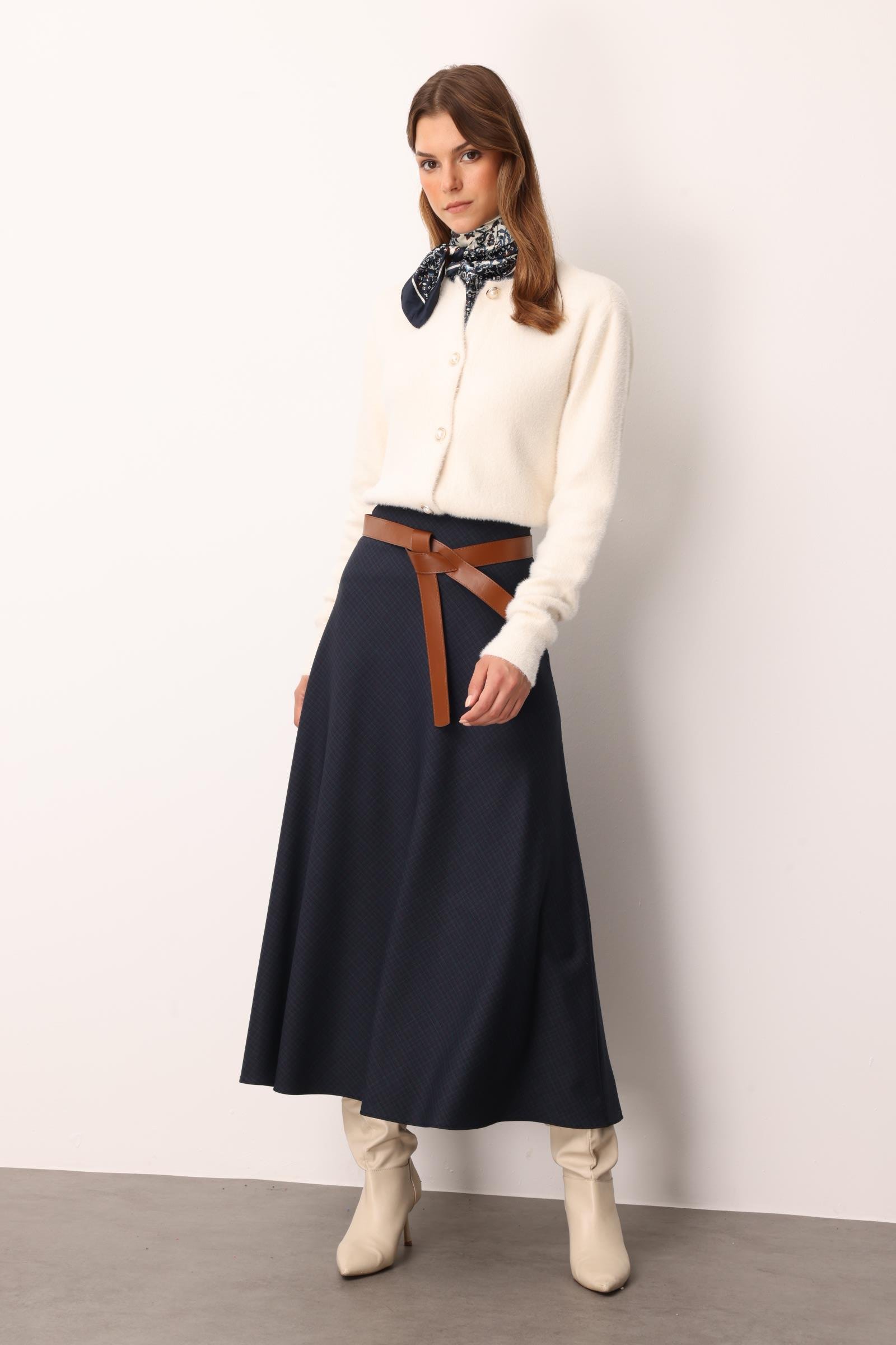 Kemer Detaylı Kloş Etek-LACI