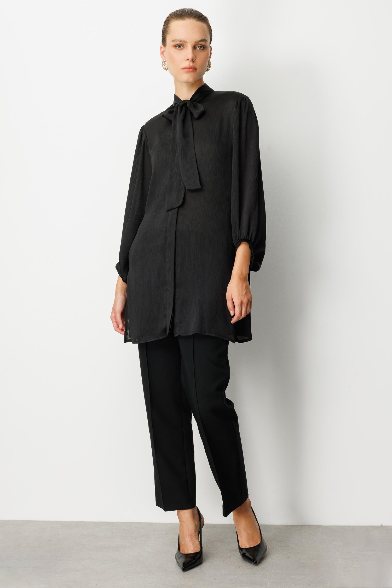 Kendinden Desenli Saten Tunik Gömlek-SİYAH