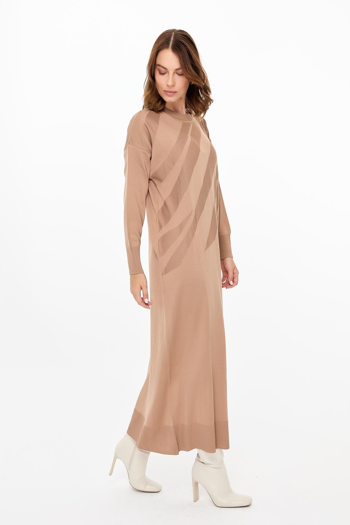 Kendinden Desenli Triko Elbise - CAMEL