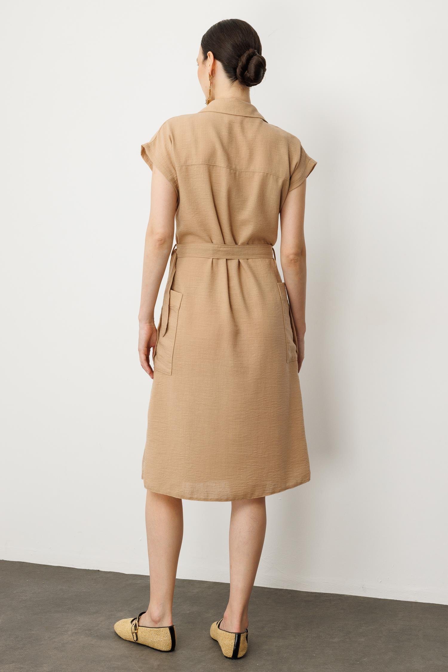 Keten Görünümlü Kuşaklı Elbise-CAMEL