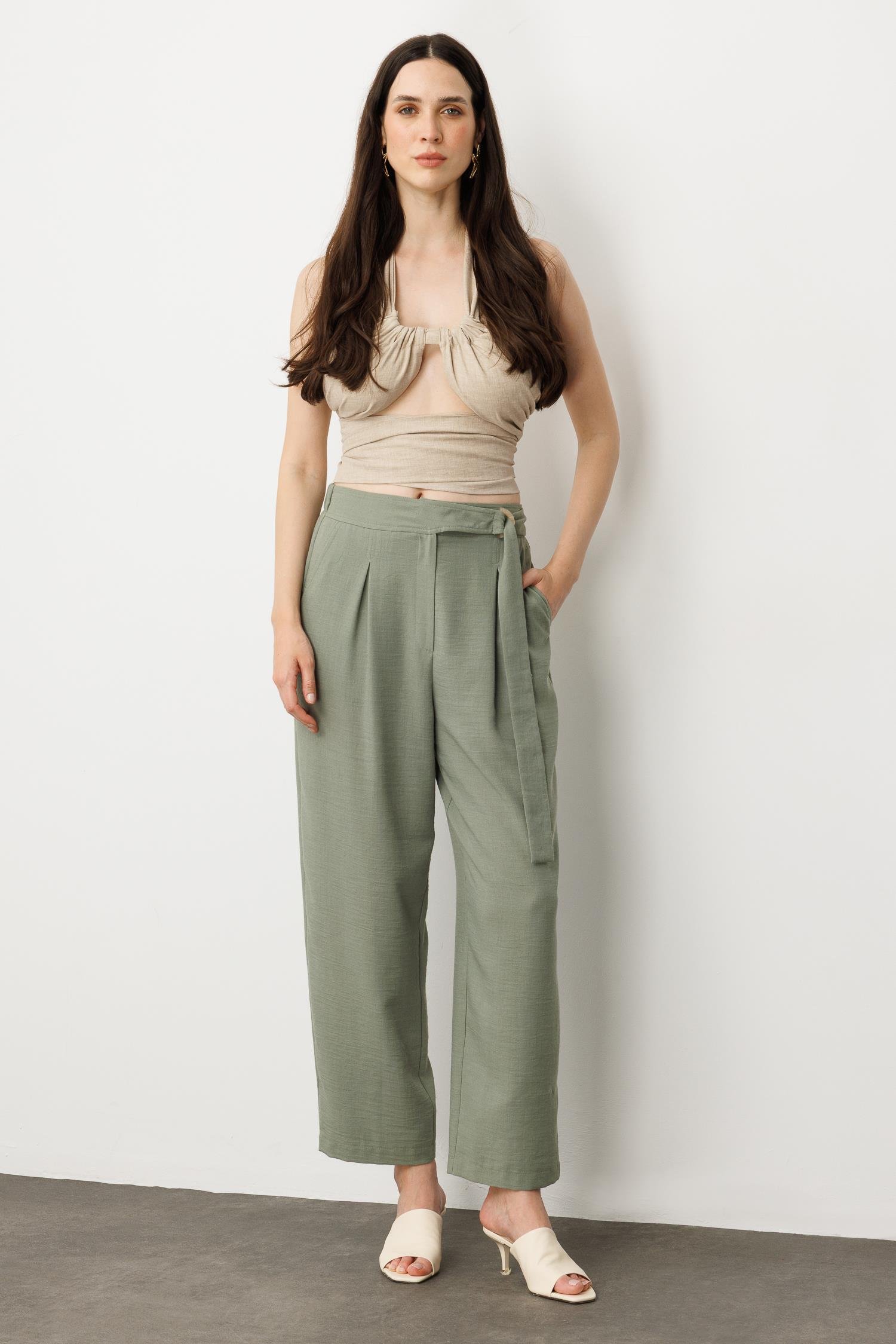 Keten Görünümlü Pileli Pantolon-ÇAĞLA