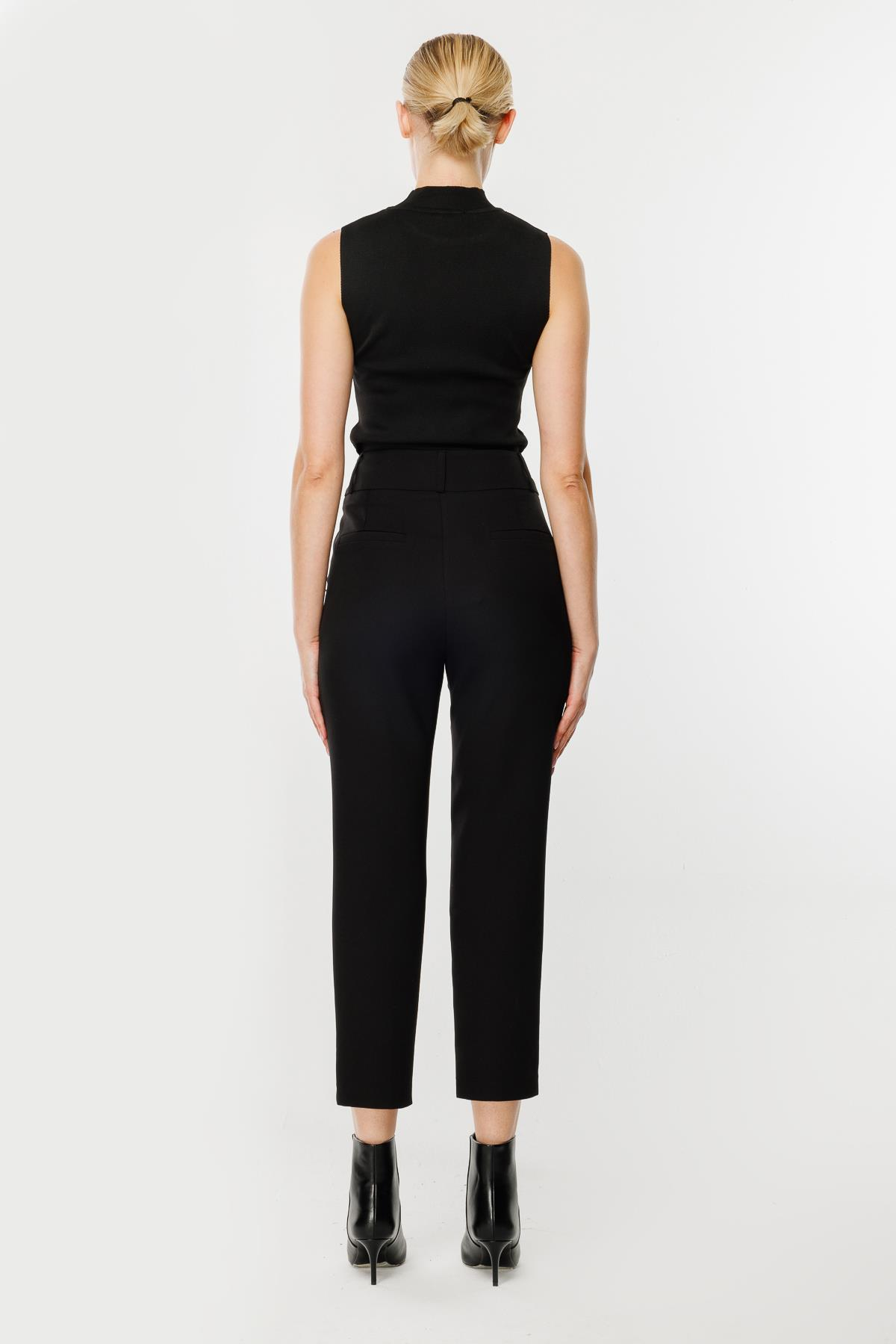 Klasik Fit Kesim Pantolon - SİYAH