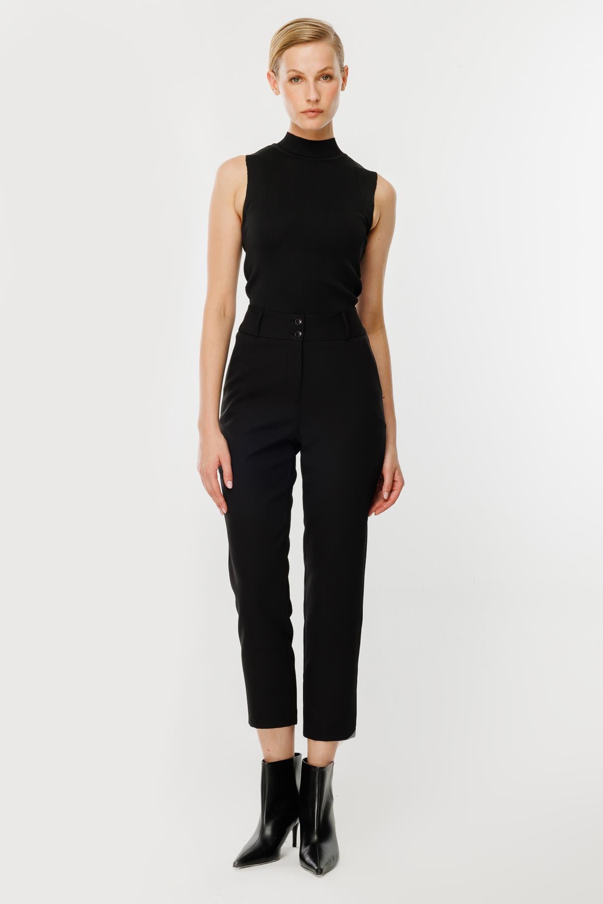 Klasik Fit Kesim Pantolon - SİYAH