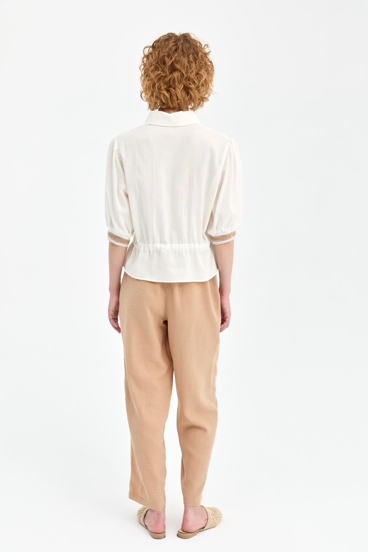 Kolları Lastikli İp Detaylı Şile Bezi Bluz - EKRU