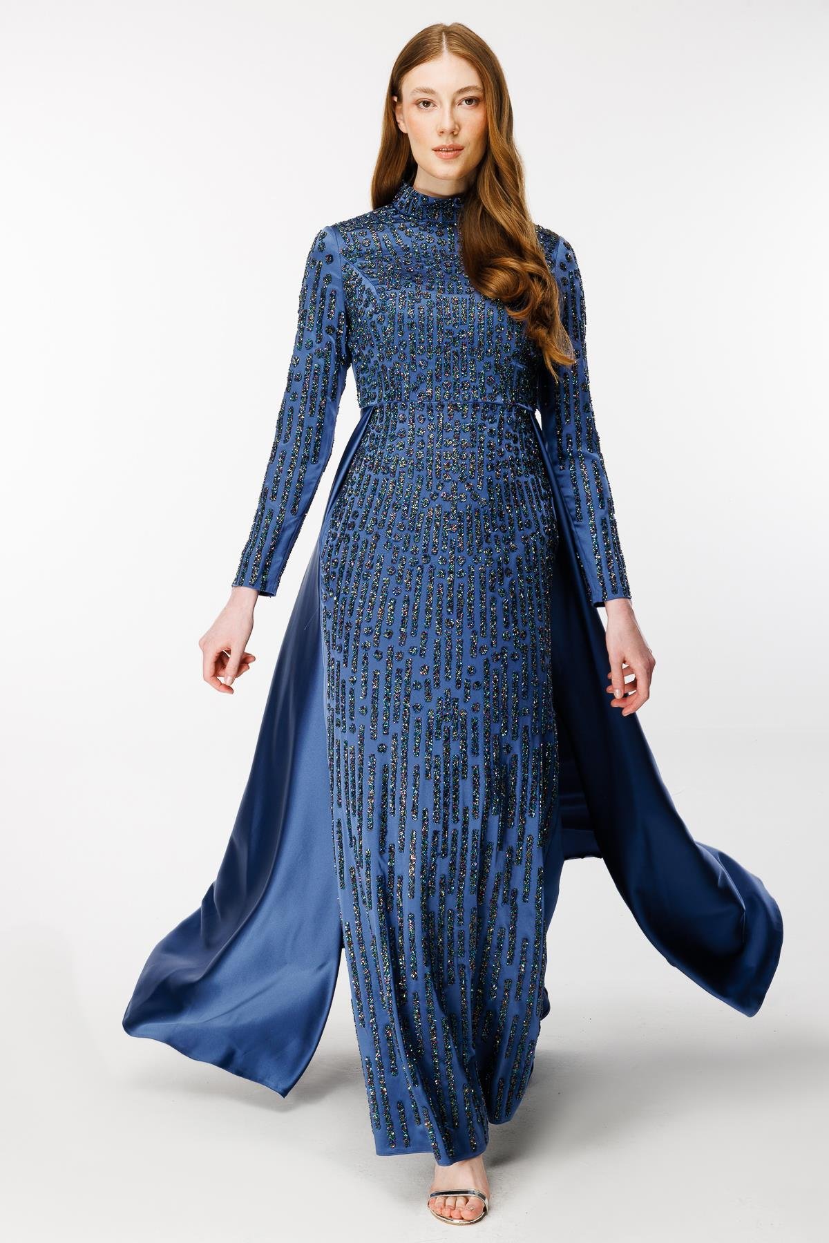 Kolları Ve Önü Taş İşlemeli Uzun Abiye - MAVİ