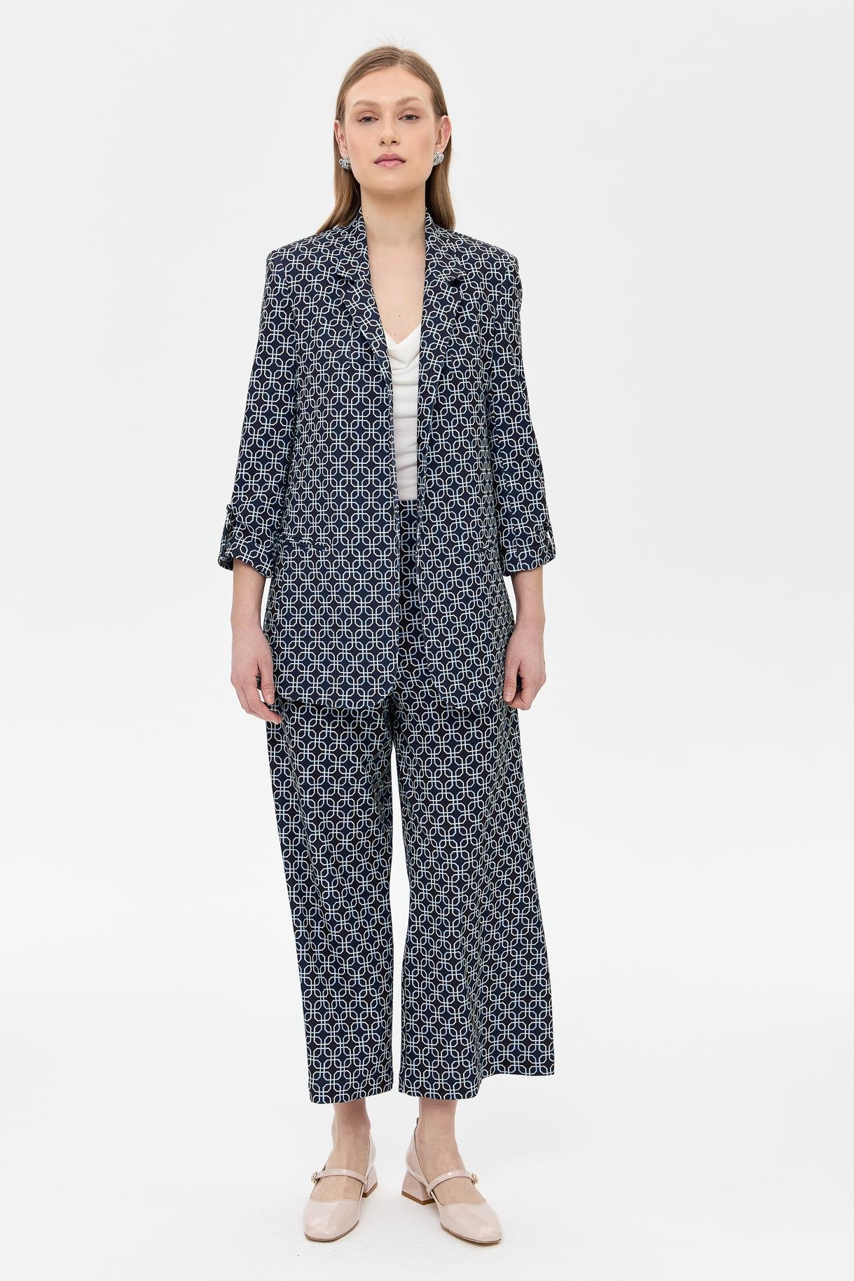 Kolu Düğme Detaylı Desenli Ceket - LACI