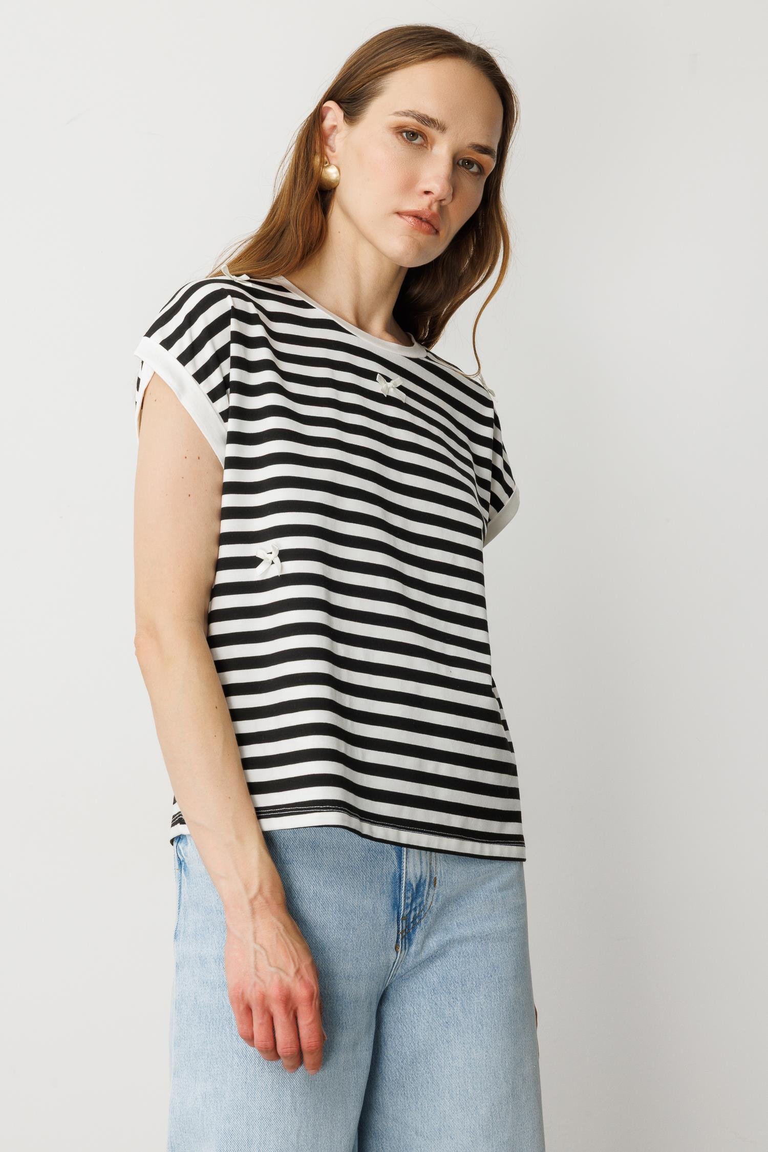 Kurdela Detay Çizgili Tişört-SİYAH/BEYAZ