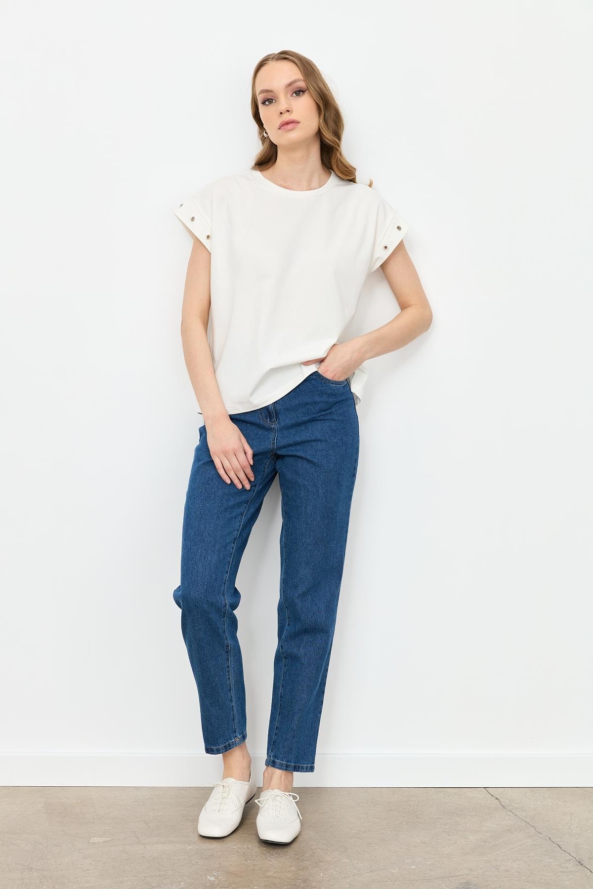 Kuş Gözü Detay Penye Bluz-KEMIK