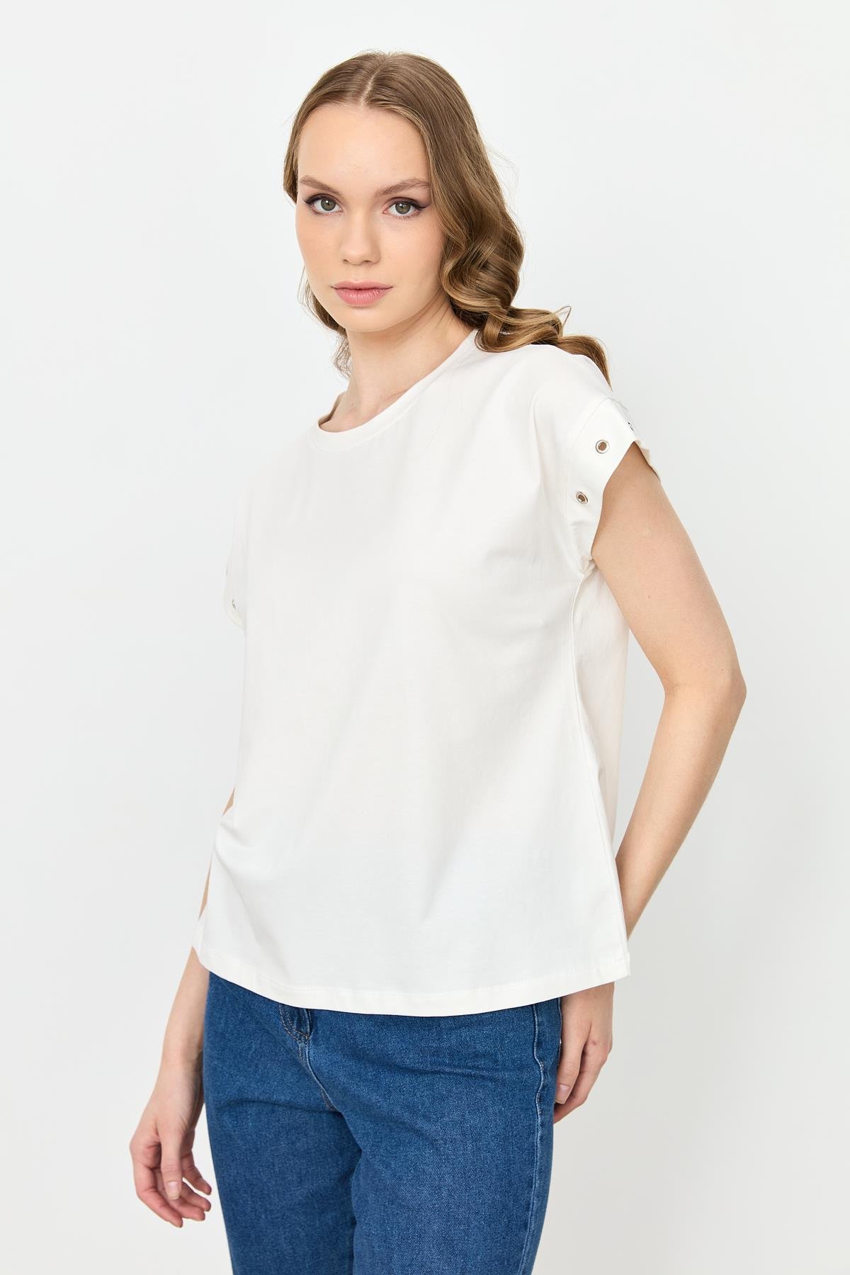 Kuş Gözü Detay Penye Bluz-KEMIK