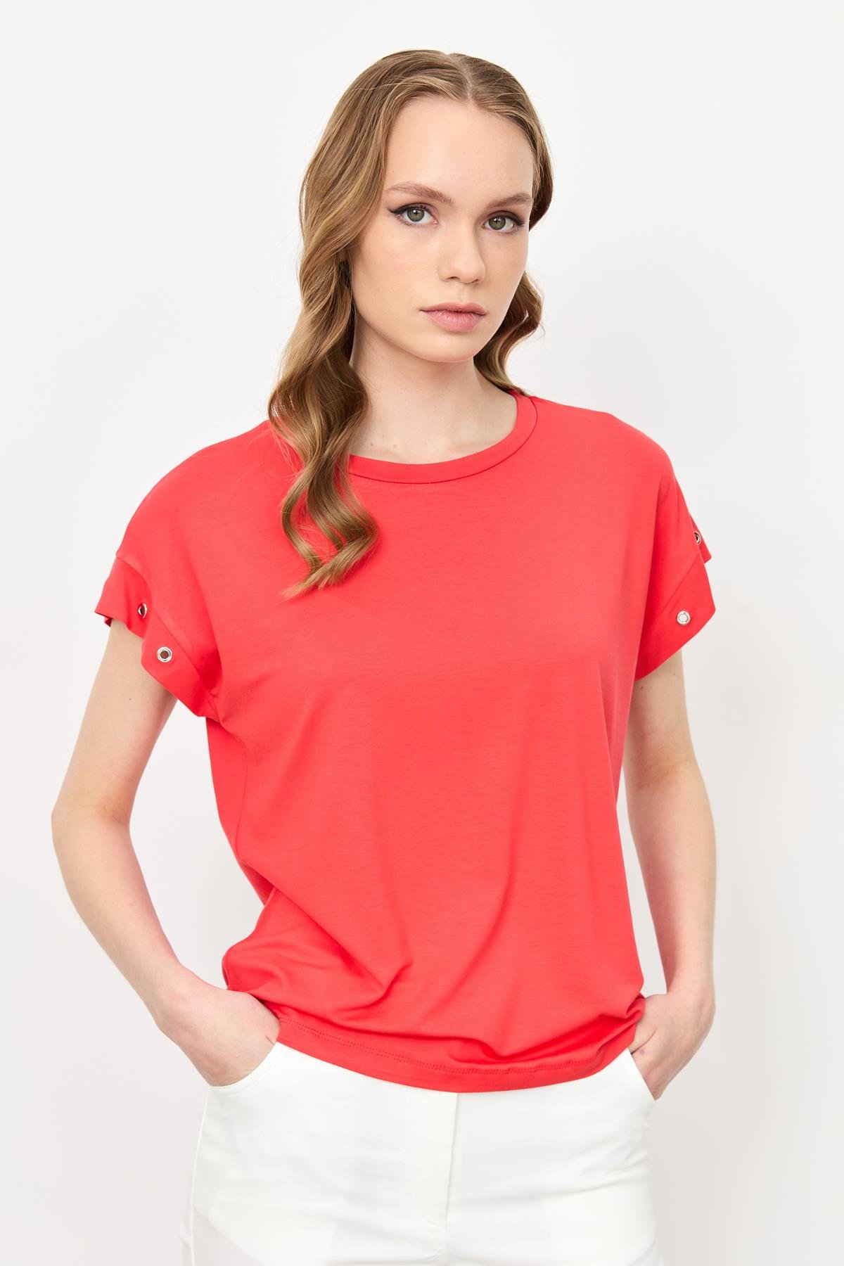 Kuş Gözü Detay Penye Bluz-KIRMIZI