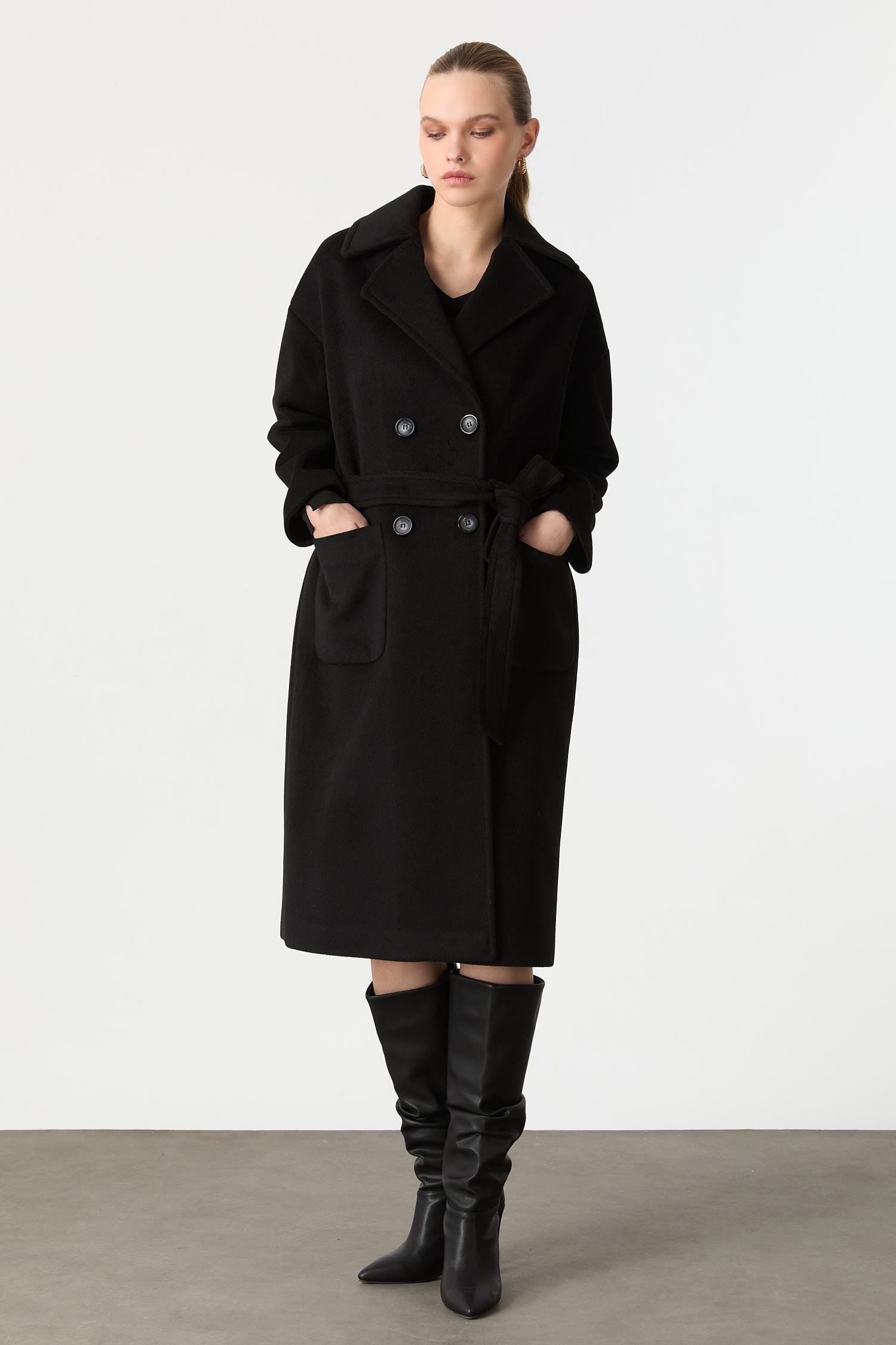 Kuşak Detaylı Cepli Kaşe Kaban-SİYAH