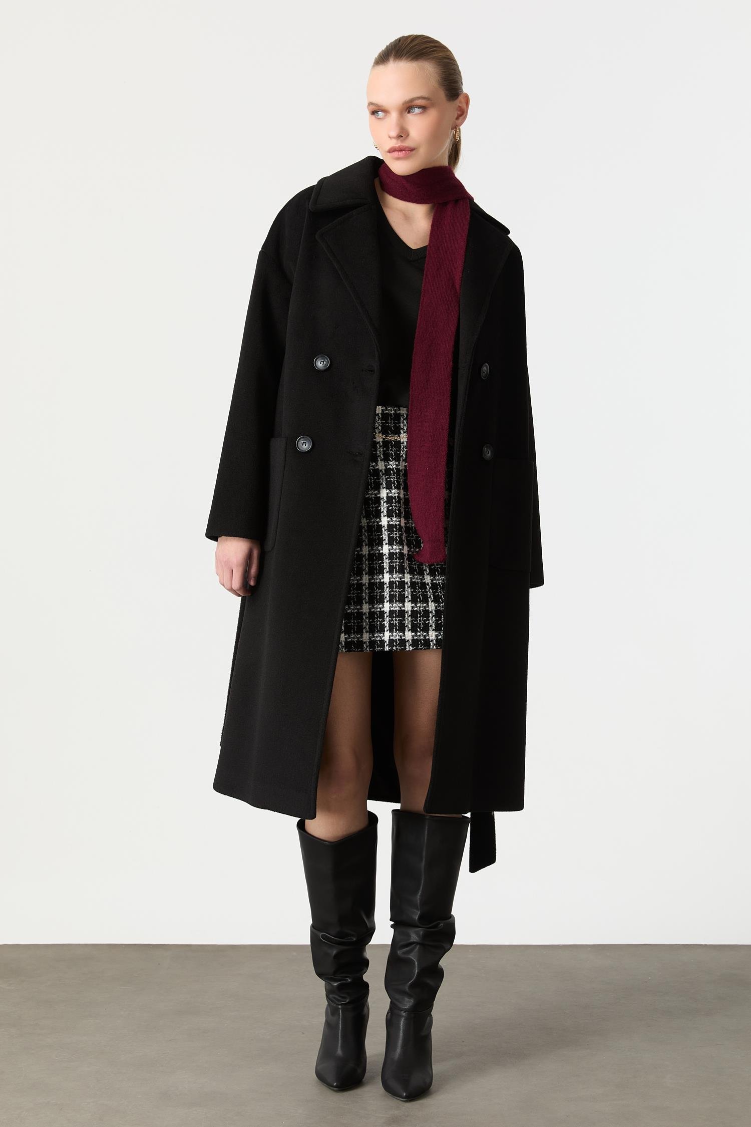 Kuşak Detaylı Cepli Kaşe Kaban-SİYAH