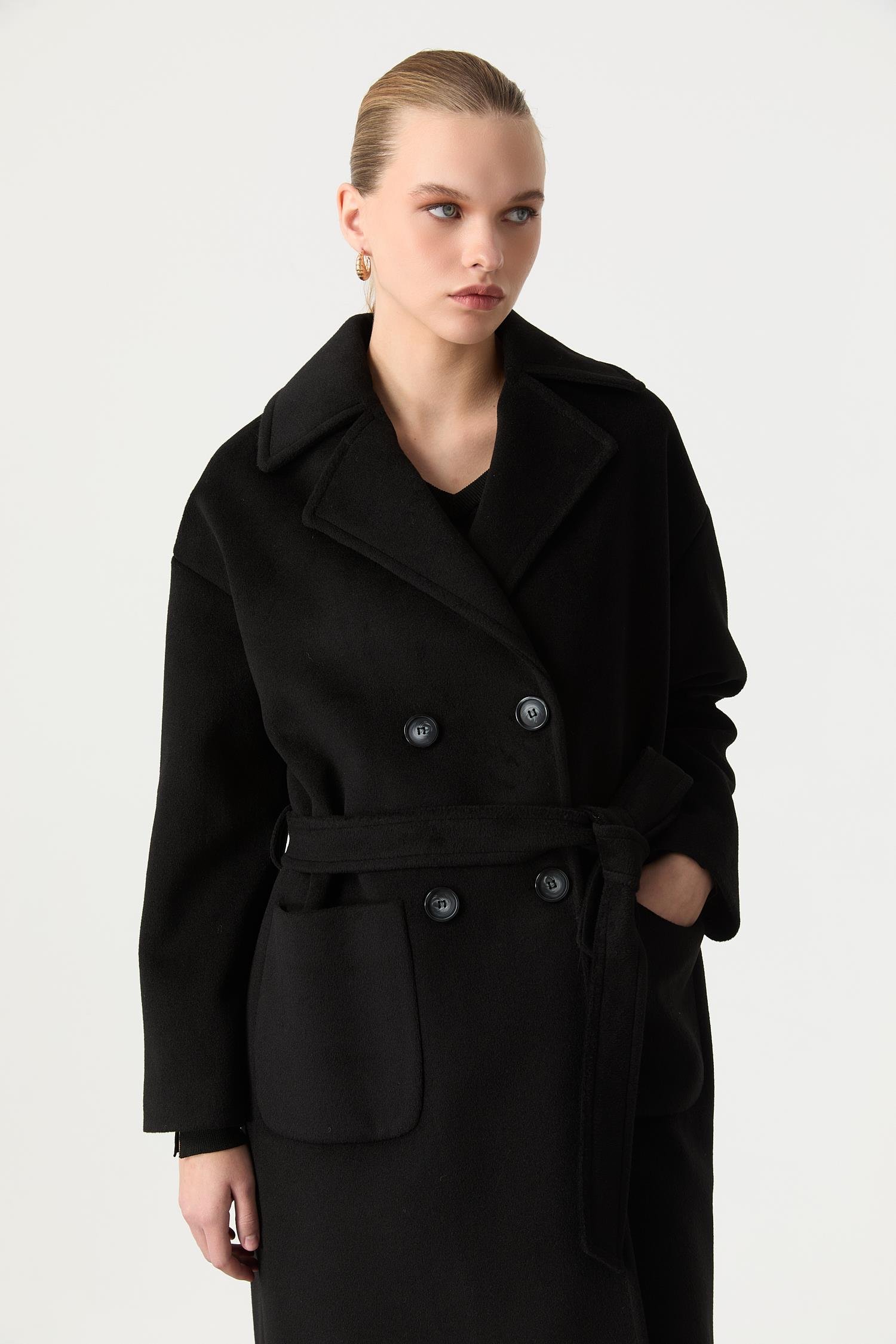 Kuşak Detaylı Cepli Kaşe Kaban-SİYAH