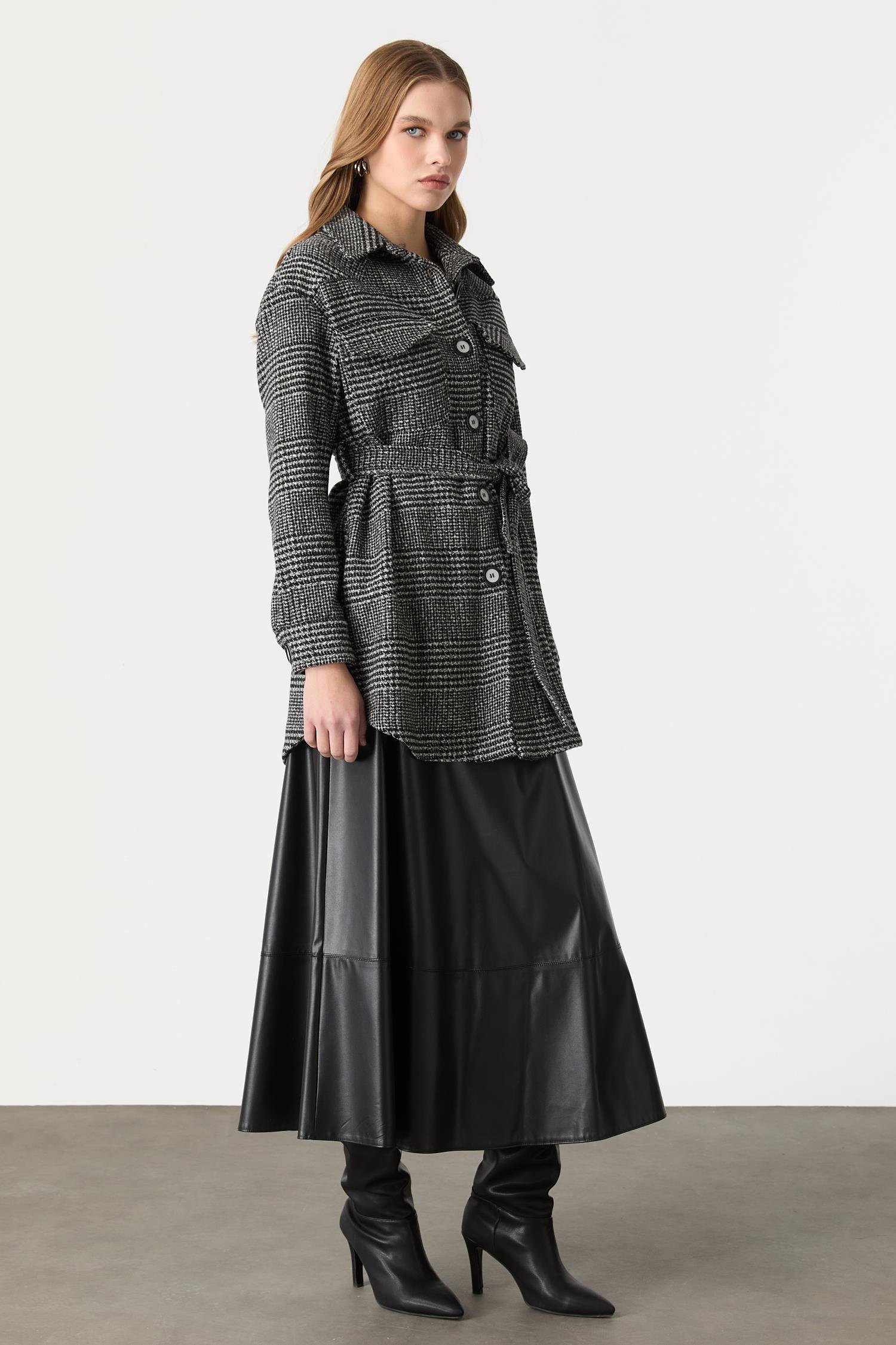 Kuşak Detaylı Ekose Ceket-SİYAH/BEYAZ