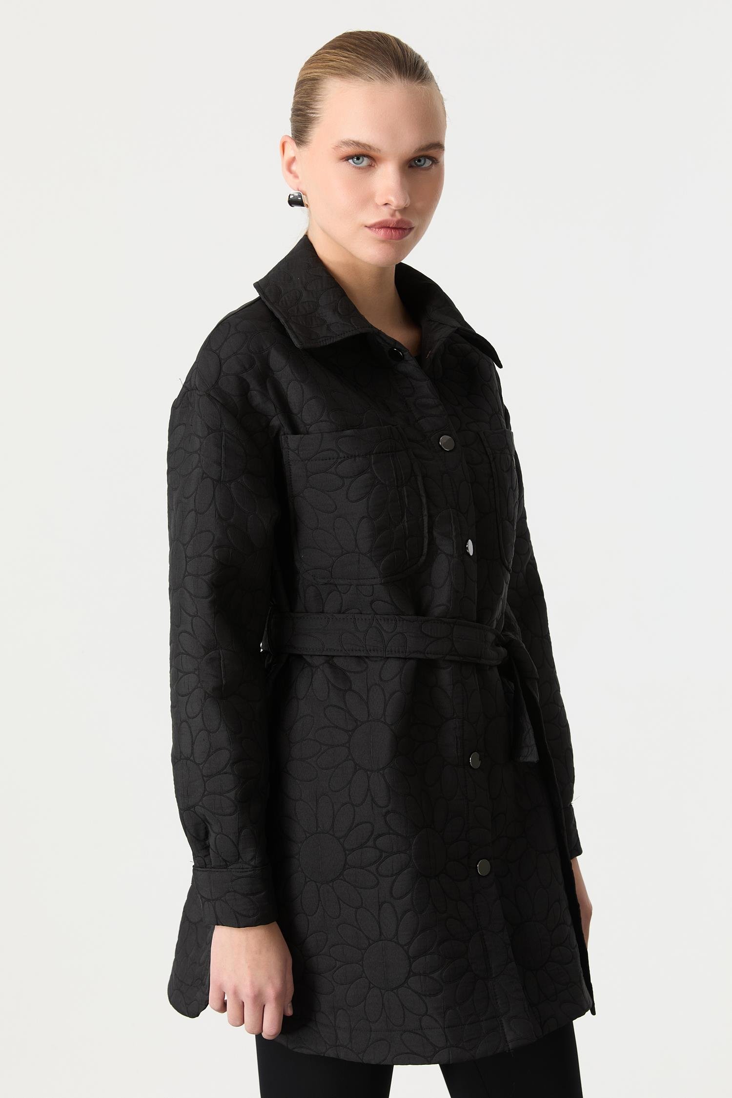 Kuşak Detaylı Kapitone Ceket-SİYAH