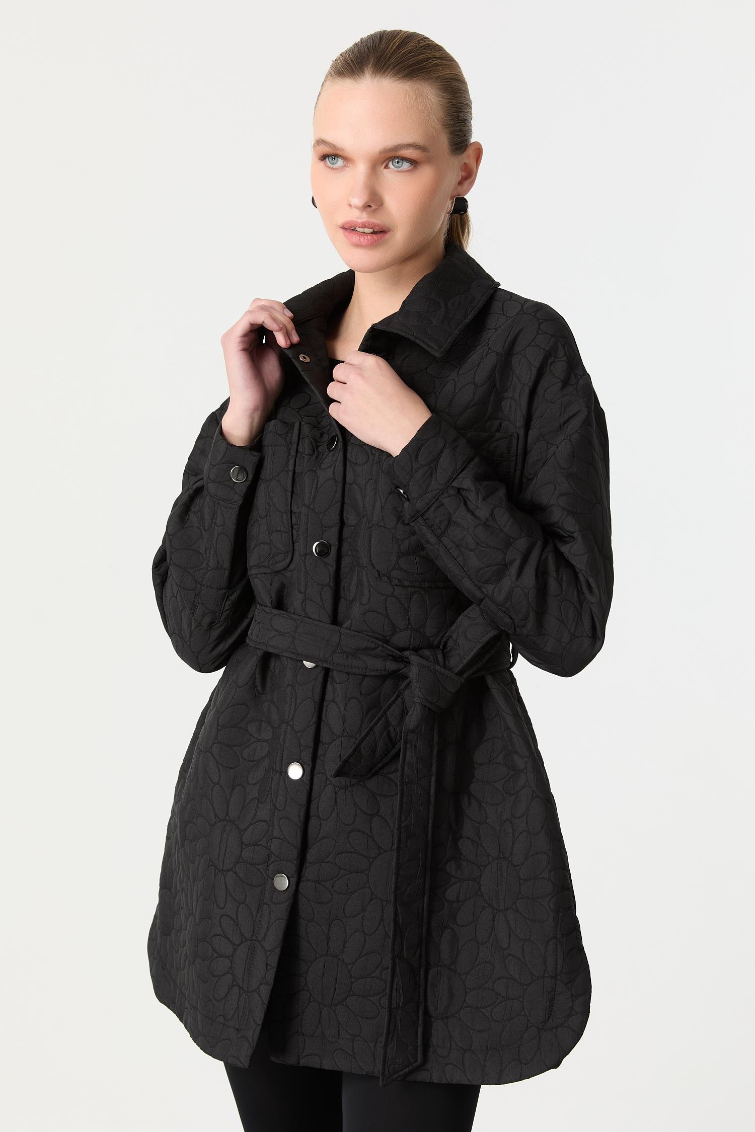 Kuşak Detaylı Kapitone Ceket-SİYAH