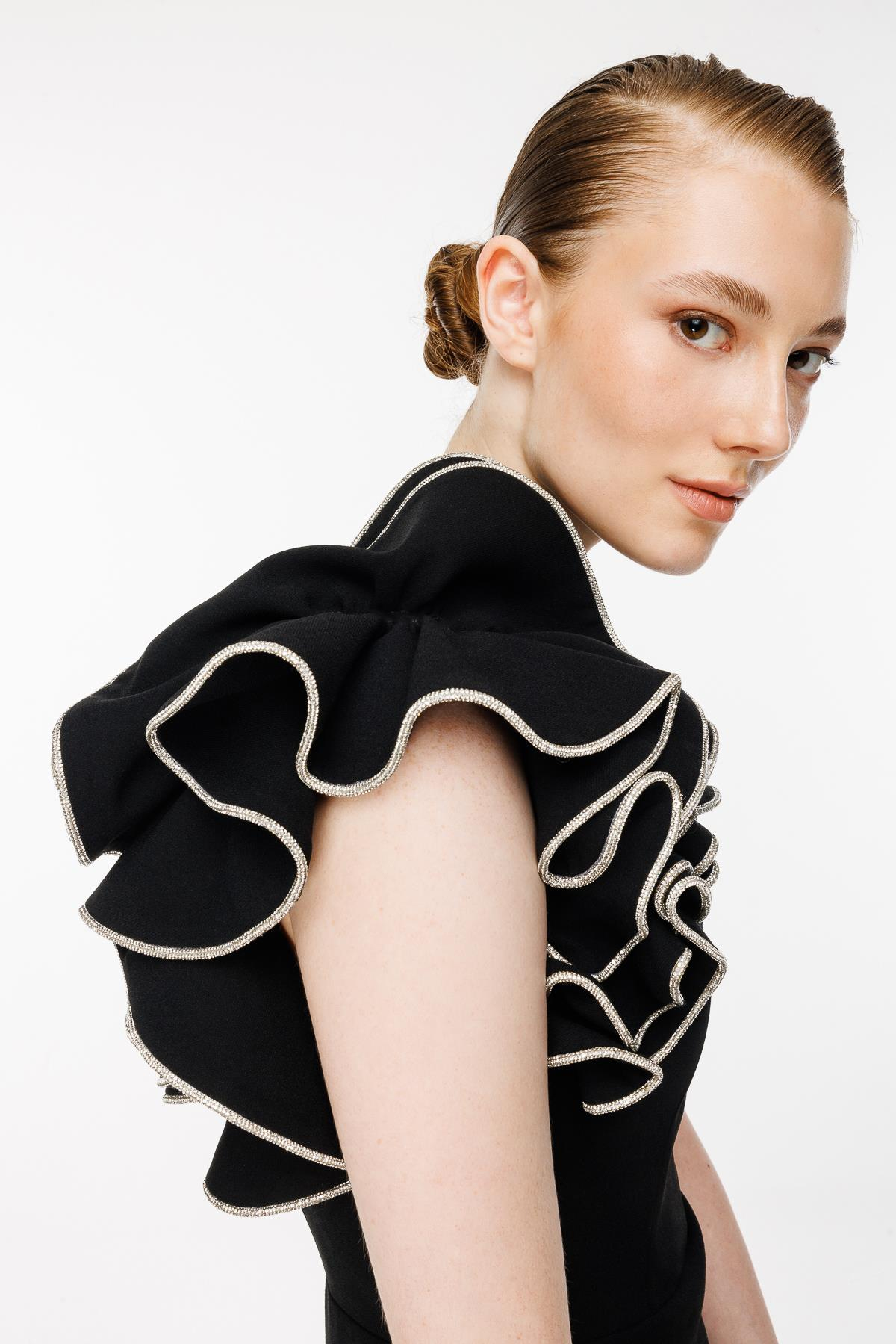 Omuz Ve Eteği Taş İşlemeli Krep Abiye - SİYAH