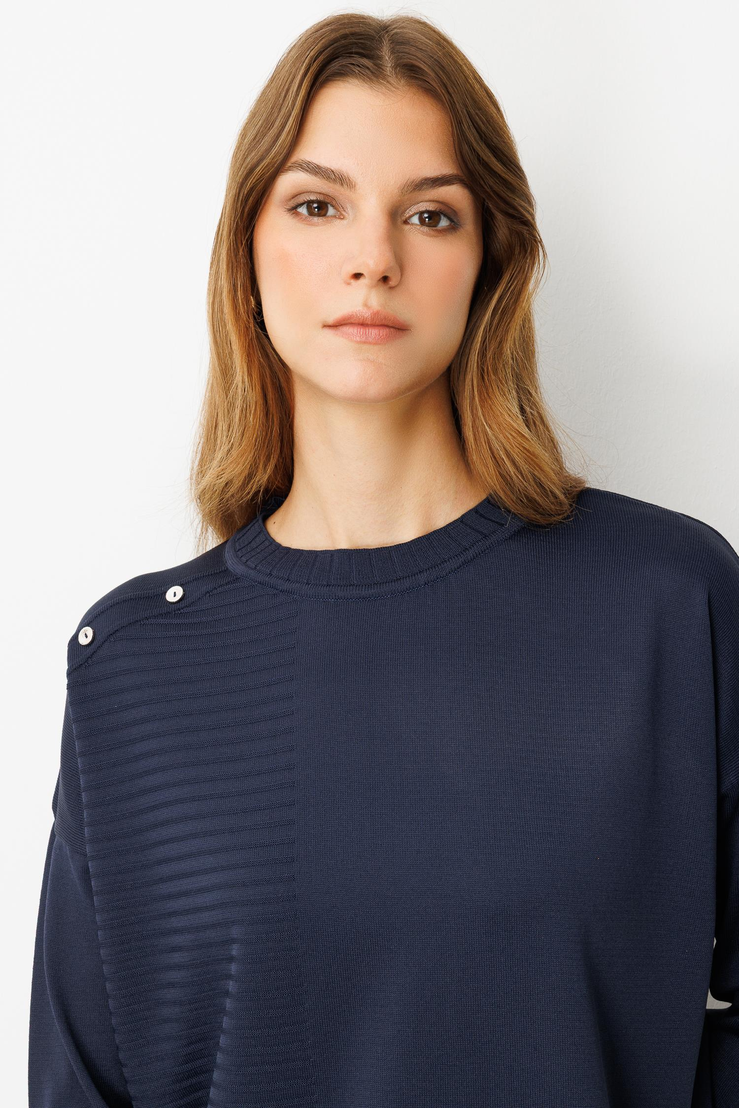 Omzu Düğme Detaylı Triko Tunik-LACI