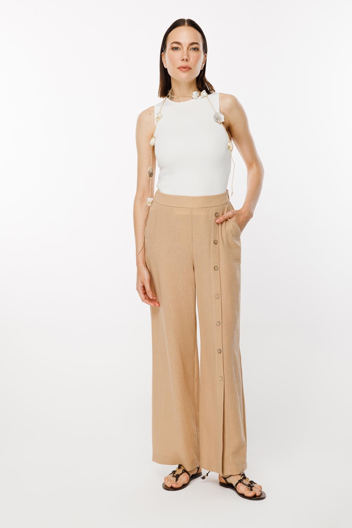 Önü Düğme Detaylı Beli Lastikli Keten Pantolon - CAMEL