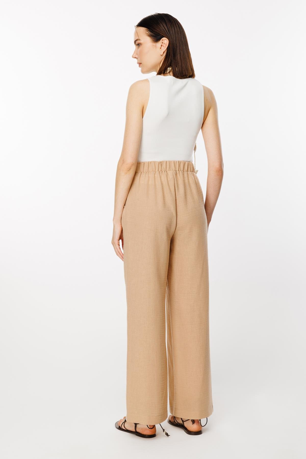 Önü Düğme Detaylı Beli Lastikli Keten Pantolon - CAMEL