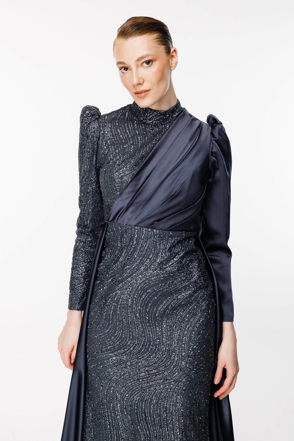 Önü Taş İşlemeli Saten Uzun Abiye - ANTRASİT