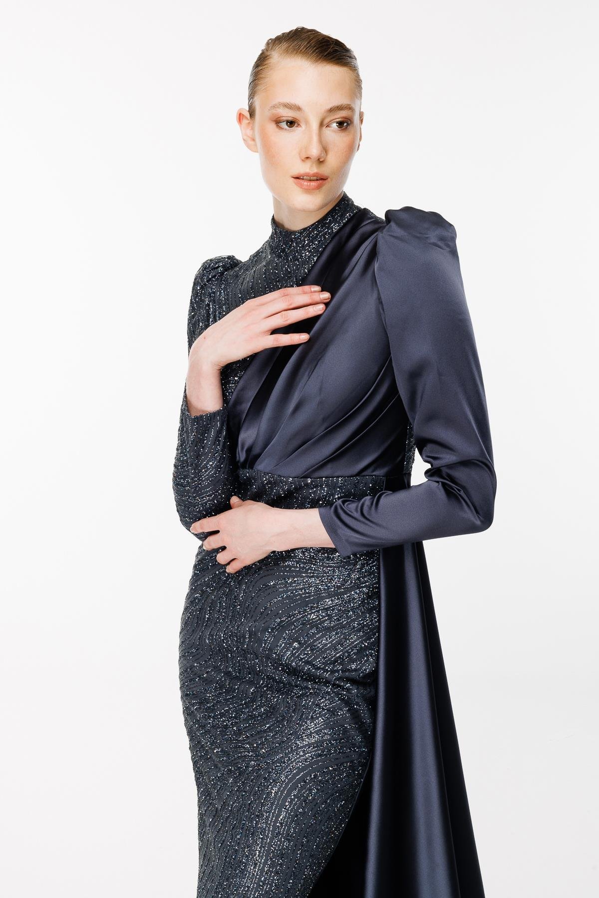 Önü Taş İşlemeli Saten Uzun Abiye - ANTRASİT