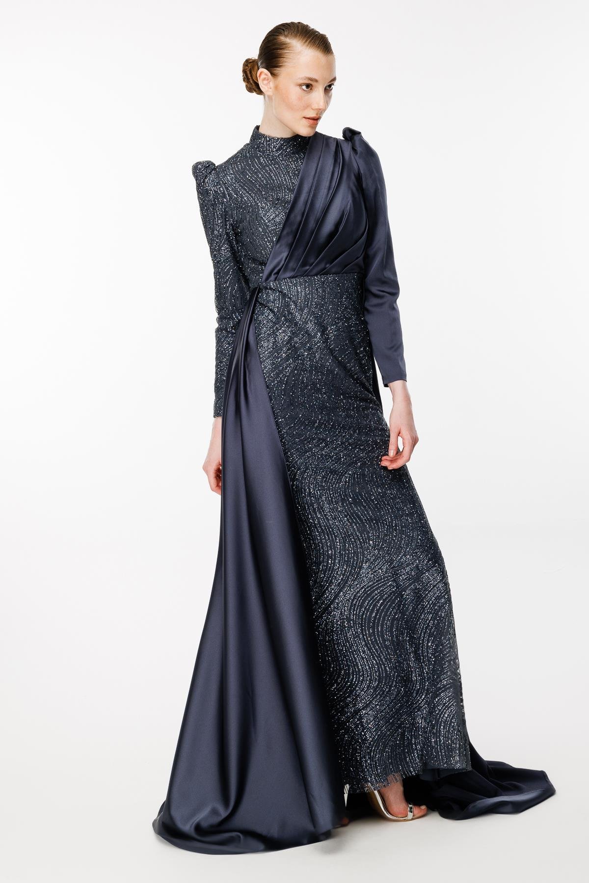 Önü Taş İşlemeli Saten Uzun Abiye - ANTRASİT