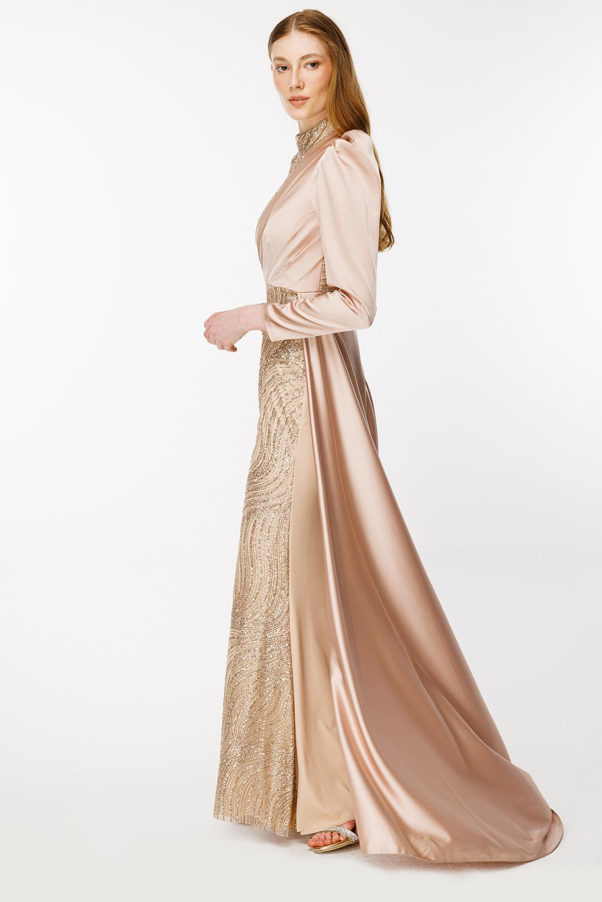 Önü Taş İşlemeli Saten Uzun Abiye - GOLD