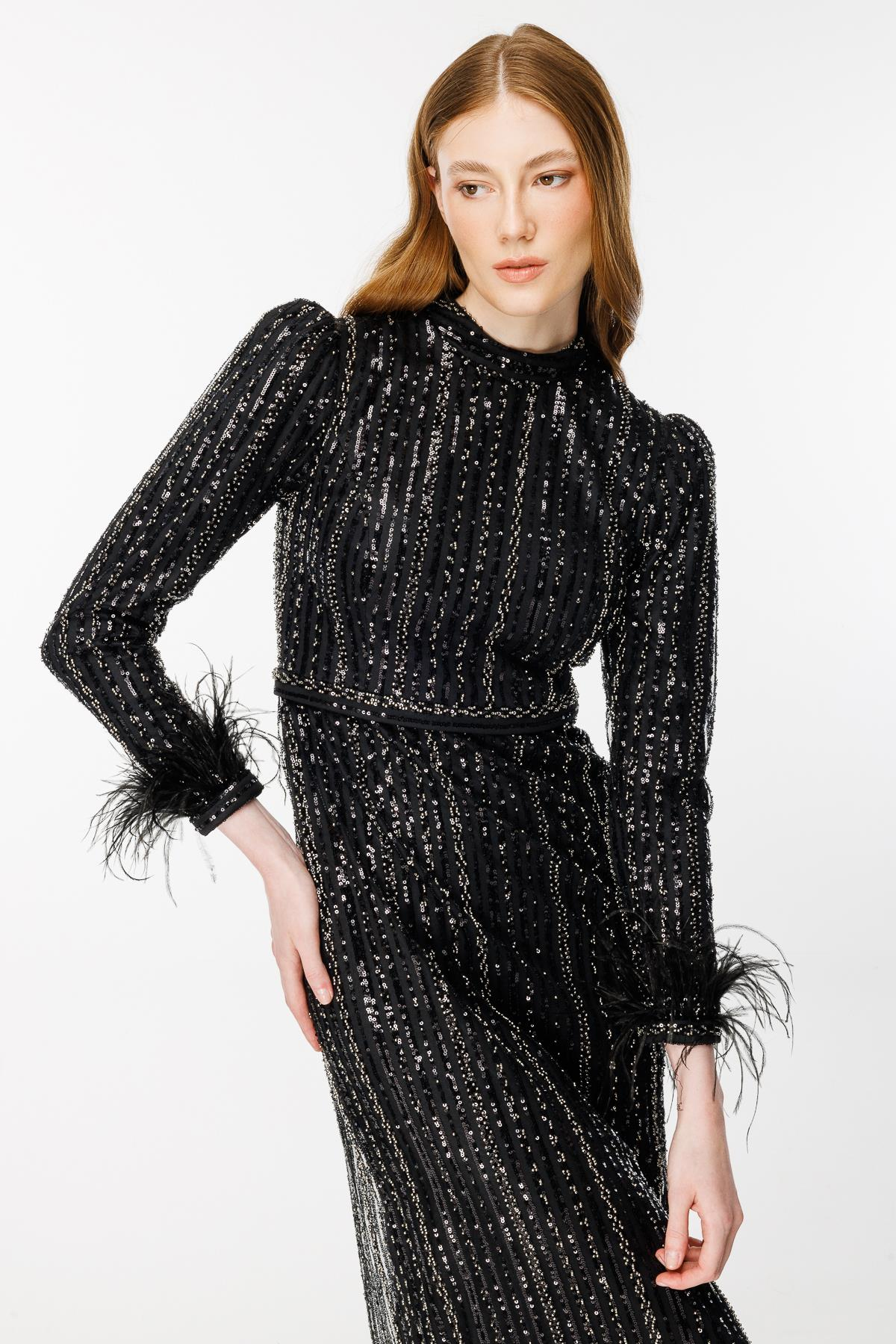 Otriş Detaylı Pul İşlemeli Kalem Abiye - SİYAH