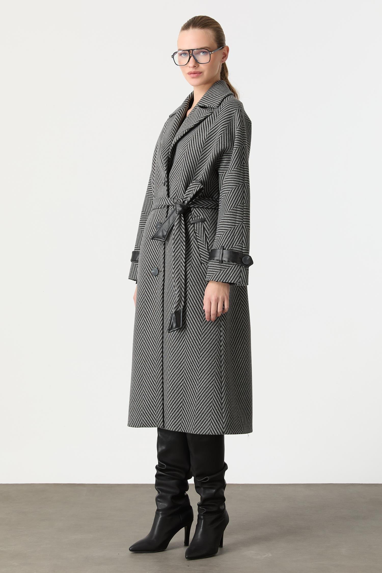 Oversize Zigzag Desen Kaban-SİYAH