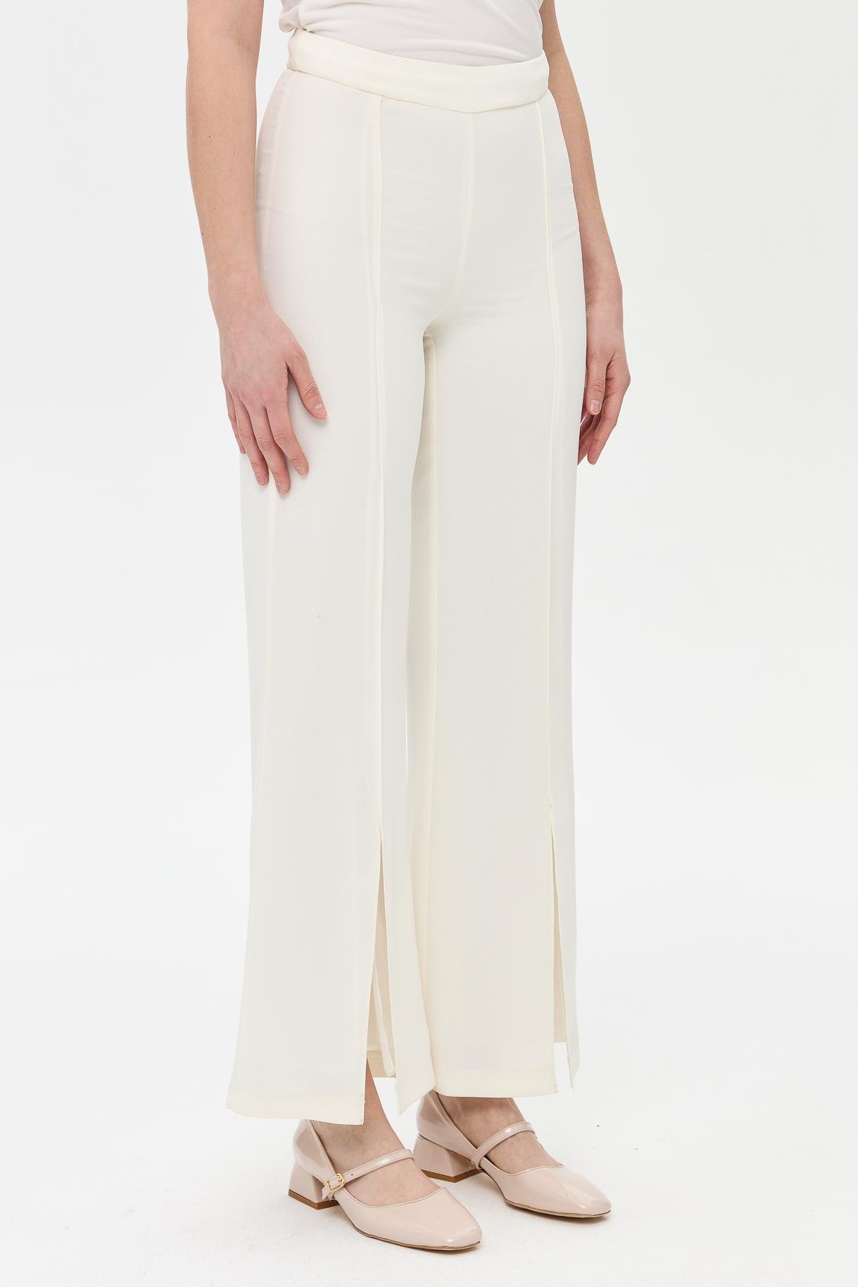 Paça Yırtmaçlı Nervür Detaylı Pantolon - KEMIK