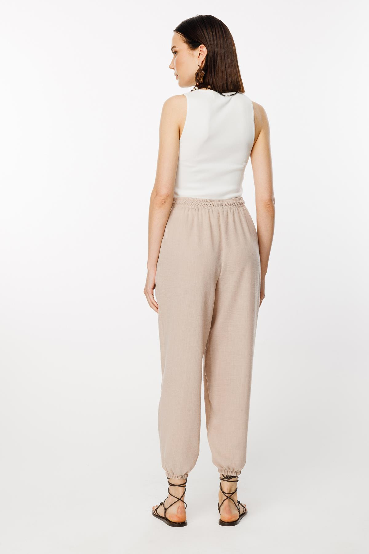 Paçası Lastikli Nervür Detaylı Keten Pantolon - TAŞ