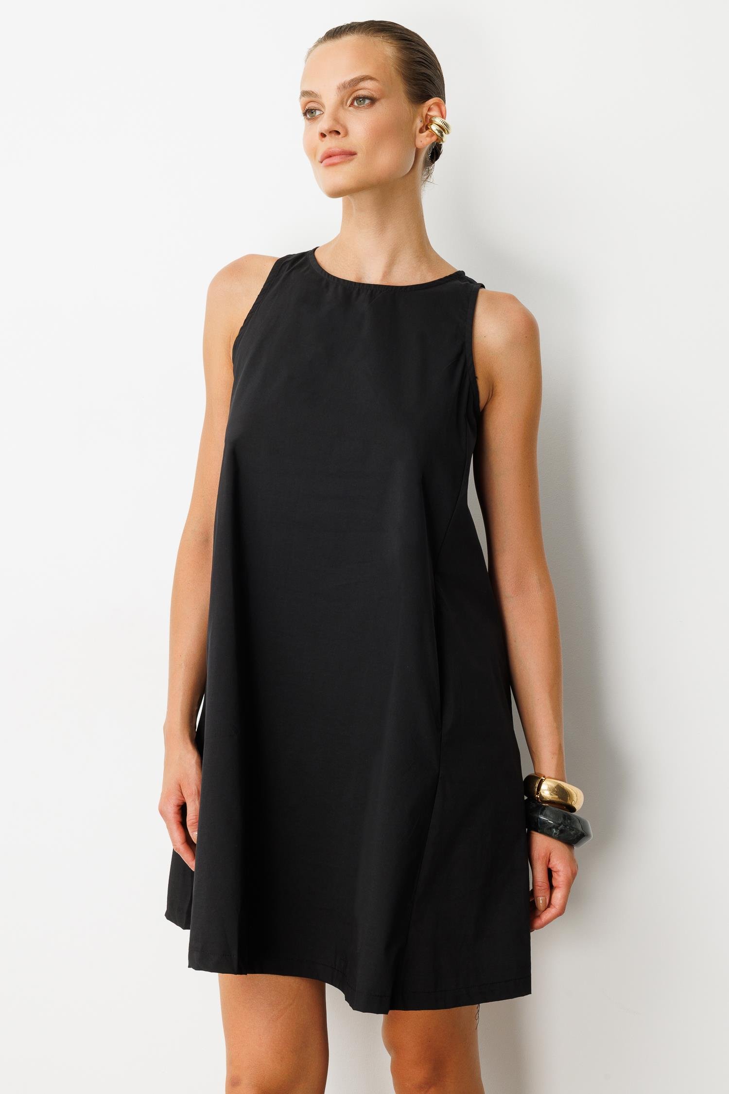 Pamuklu Rahat Kalıp Elbise-SİYAH