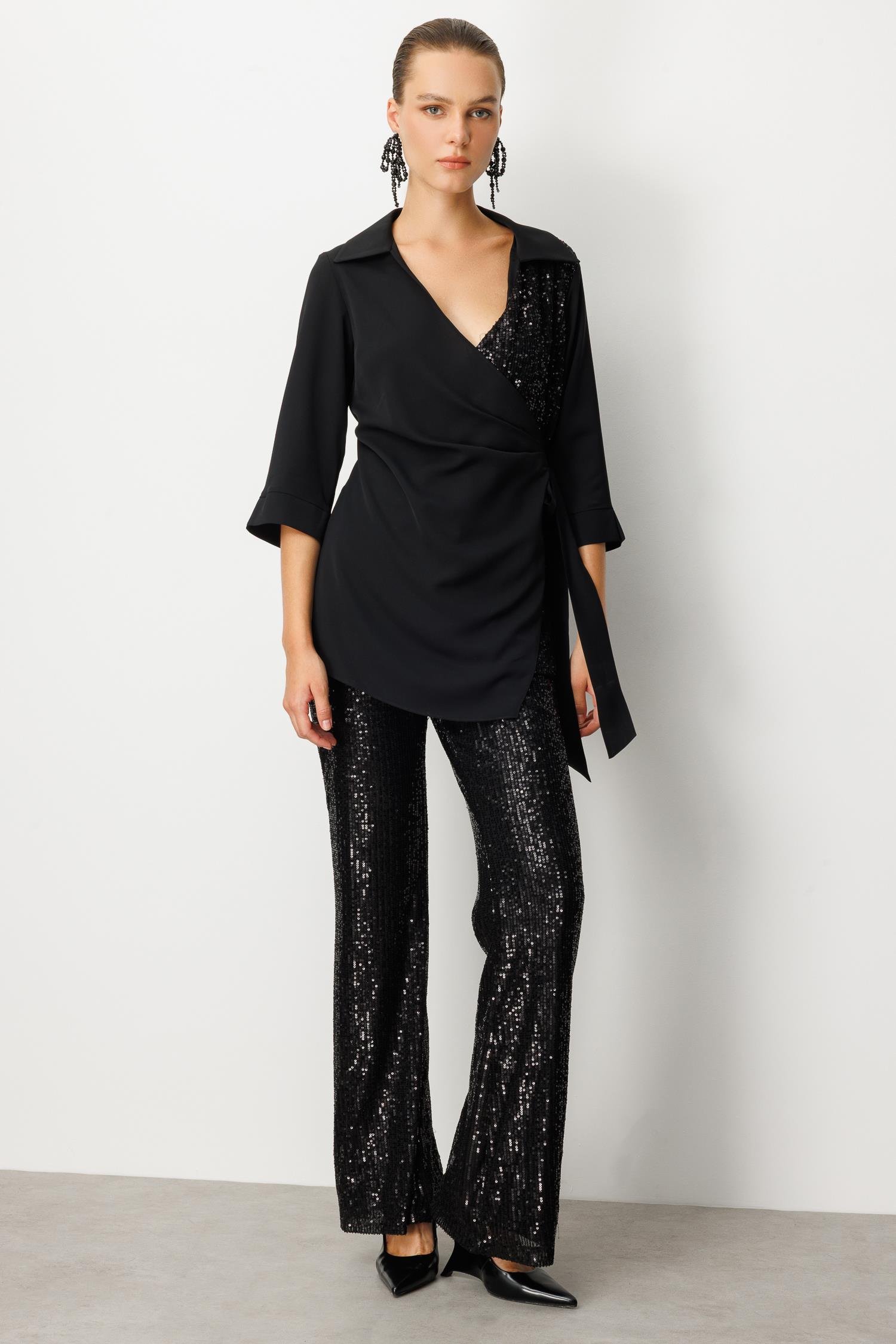 Payet Detaylı Truvakar Kollu Tunik-SİYAH