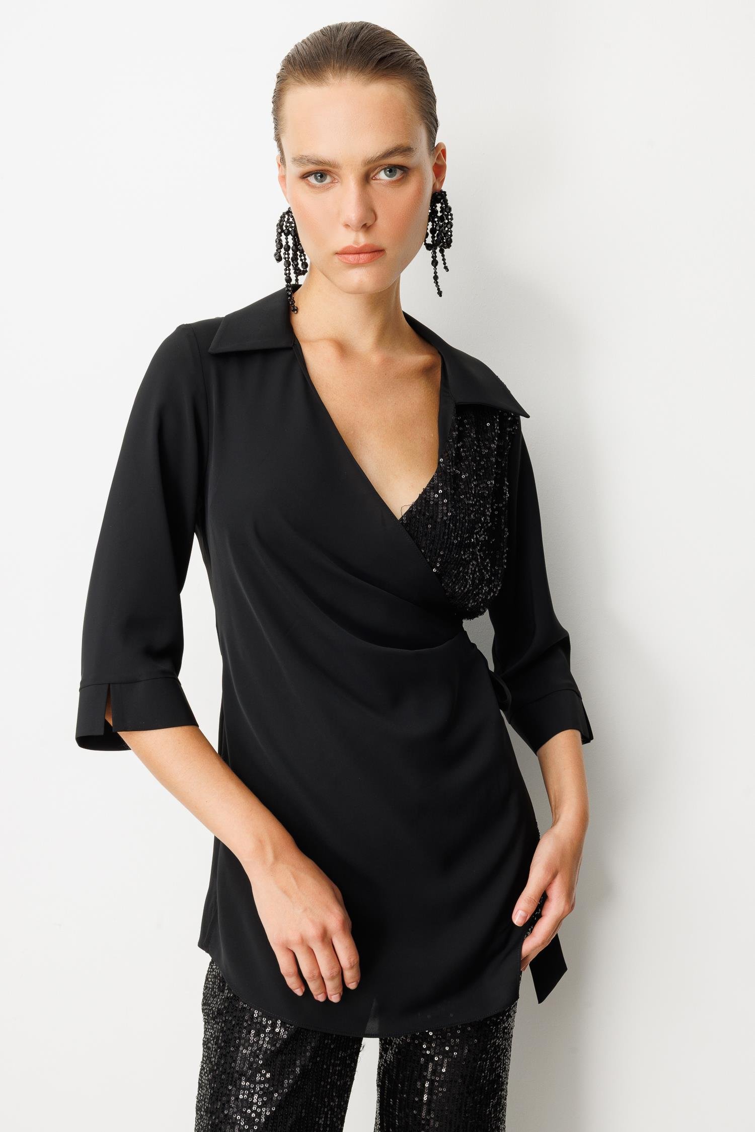 Payet Detaylı Truvakar Kollu Tunik-SİYAH