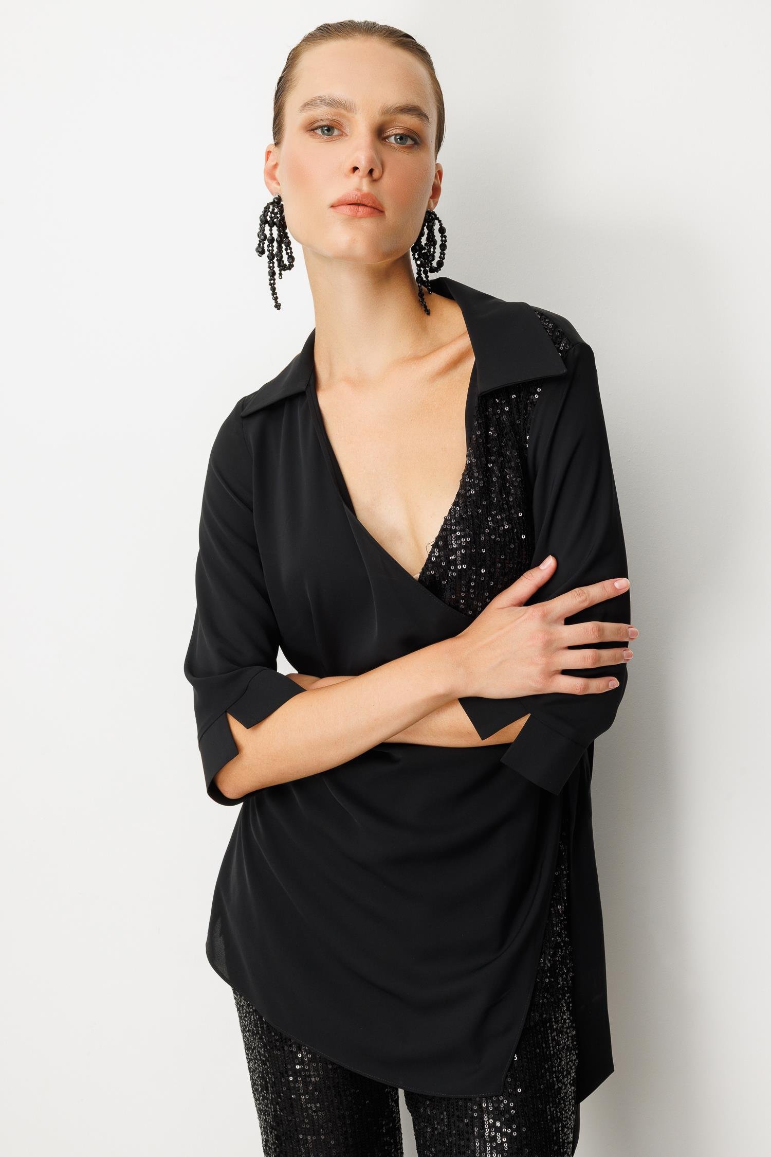 Payet Detaylı Truvakar Kollu Tunik-SİYAH