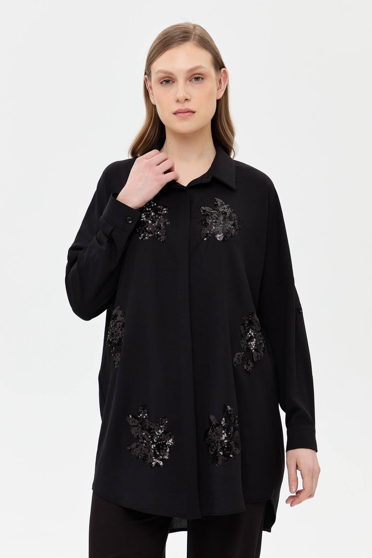 Pul İşleme Detaylı Gömlek - SİYAH