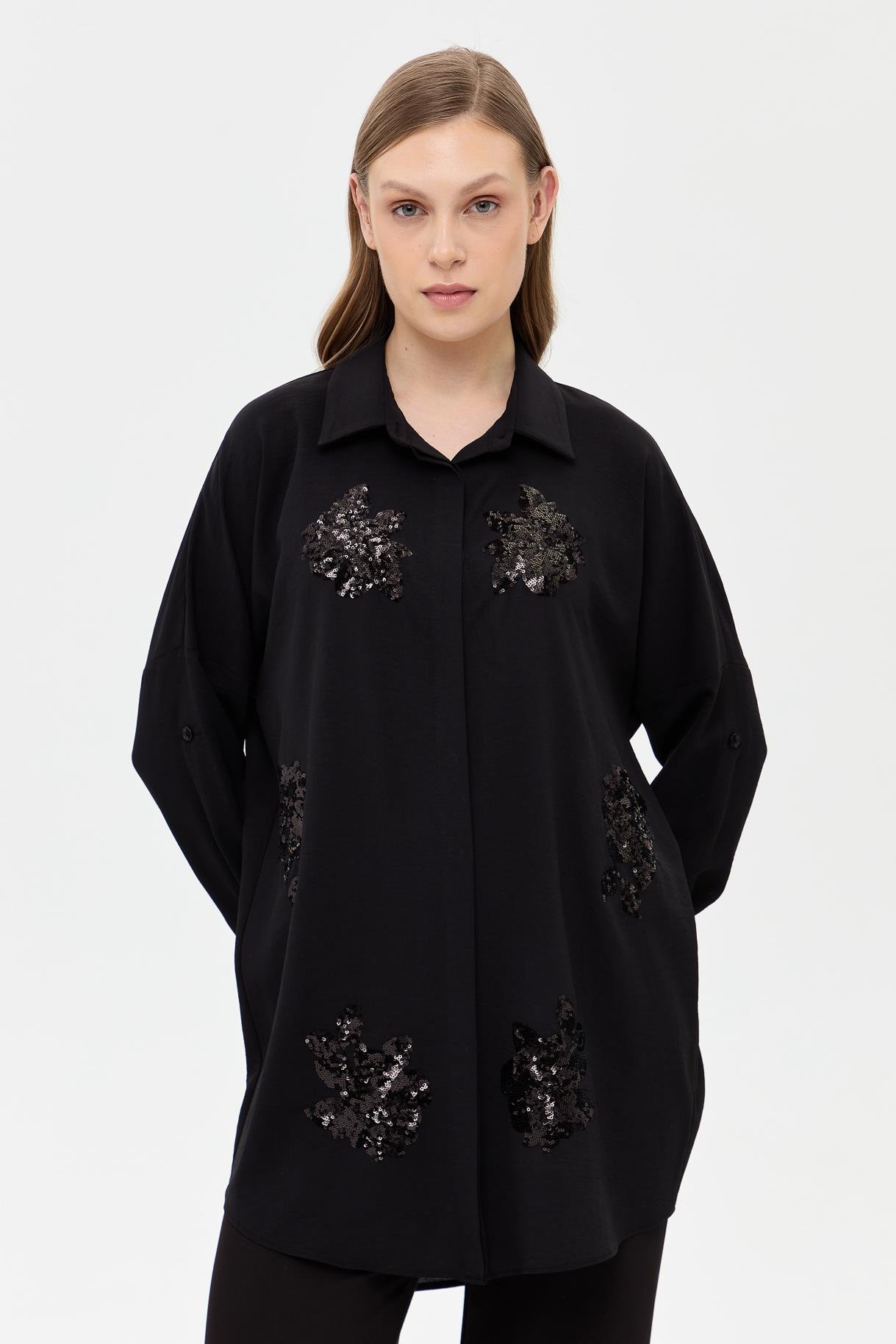 Pul İşleme Detaylı Gömlek - SİYAH