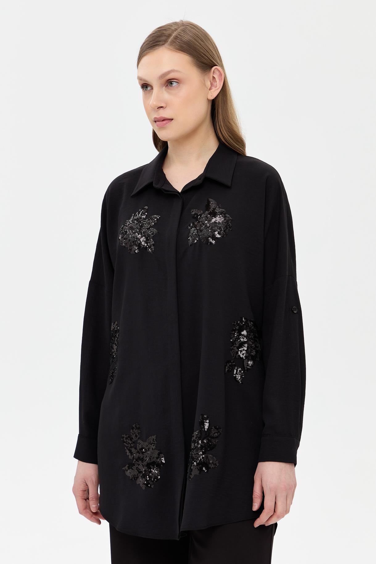 Pul İşleme Detaylı Gömlek - SİYAH
