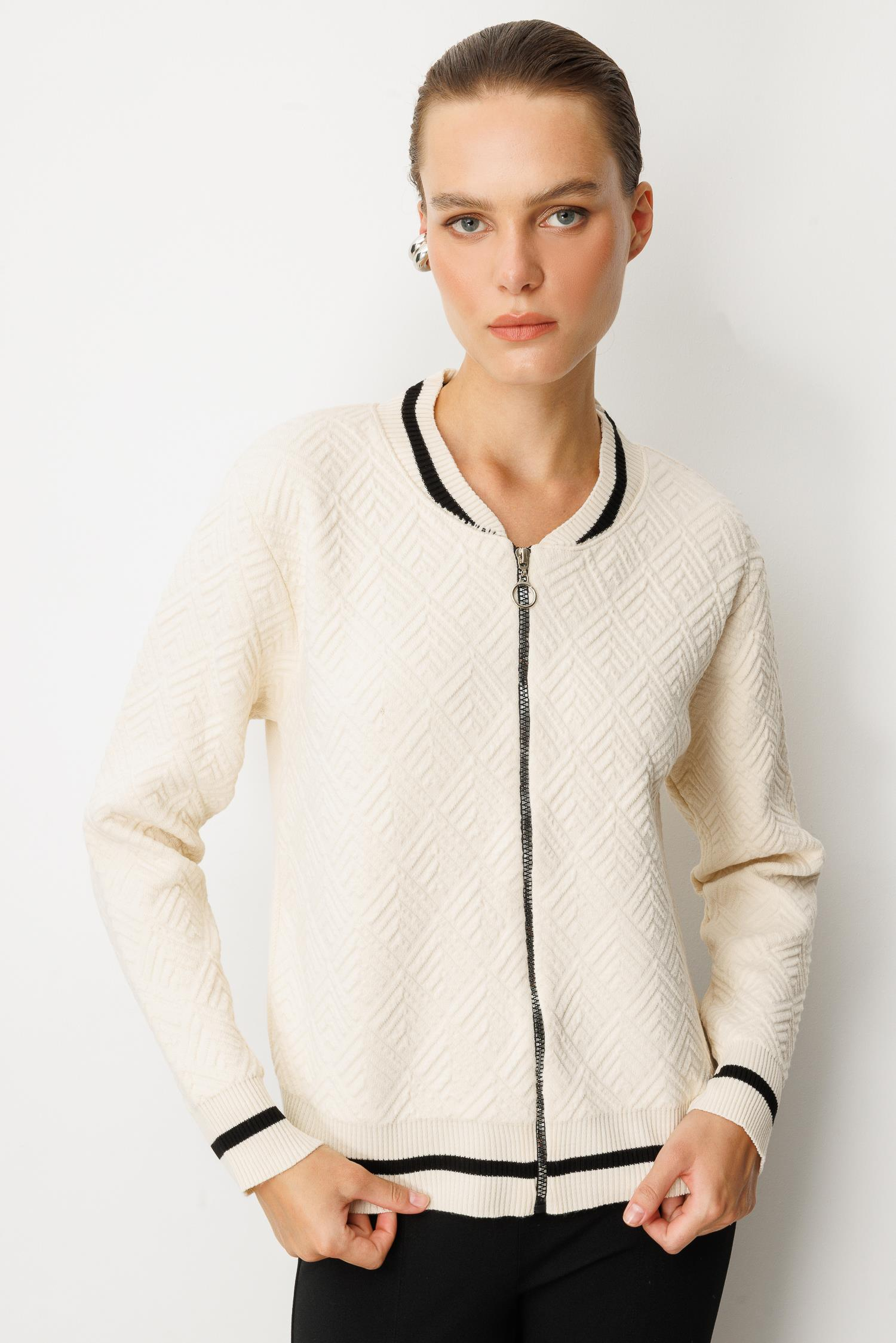 Ribana Detaylı Fermuarlı Triko Hırka-EKRU