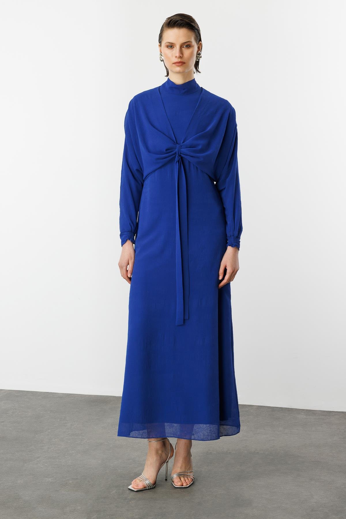 Şal Detaylı Uzun Şifon Elbise-SAX