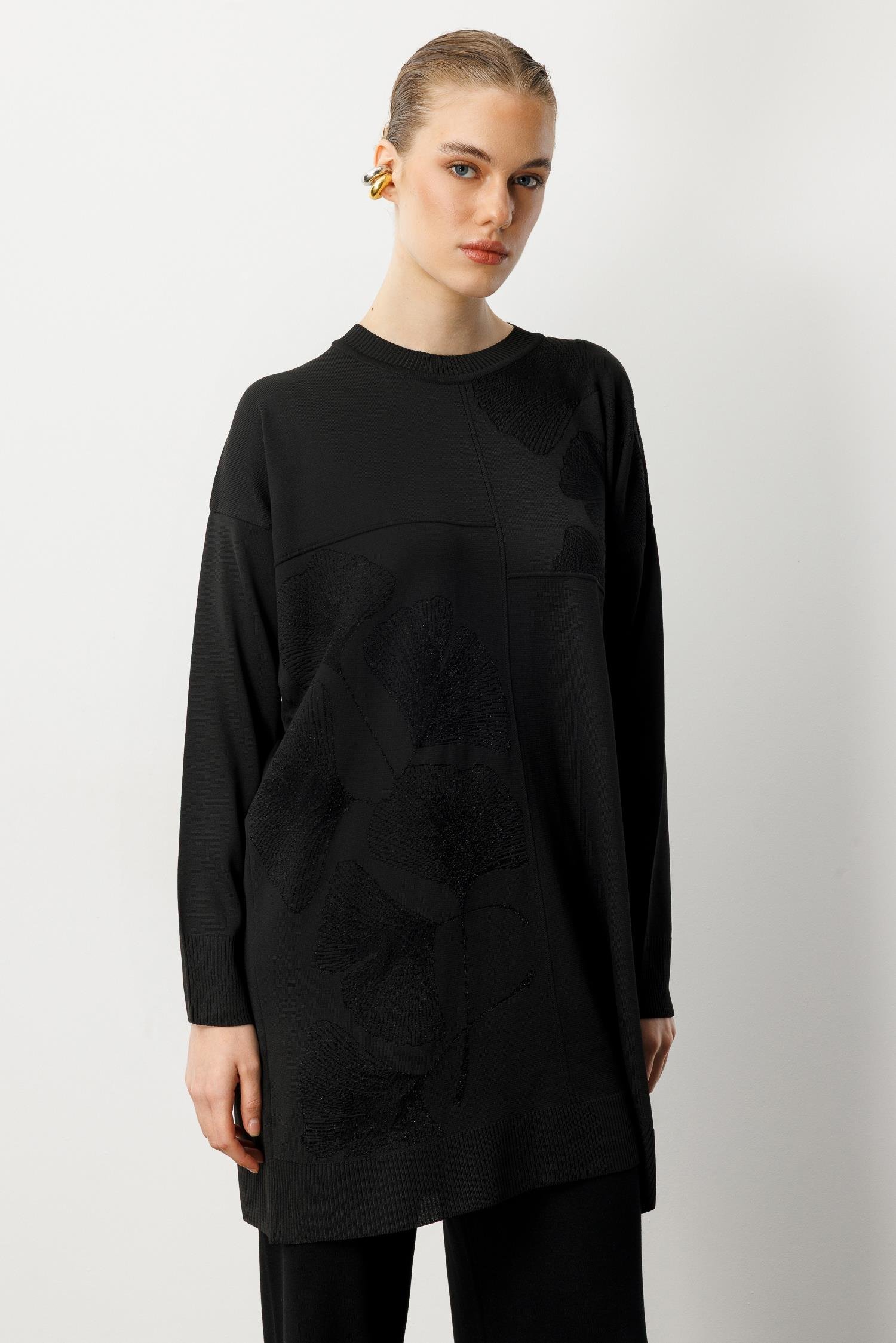 Simli Çiçek Detaylı Triko Tunik-SİYAH